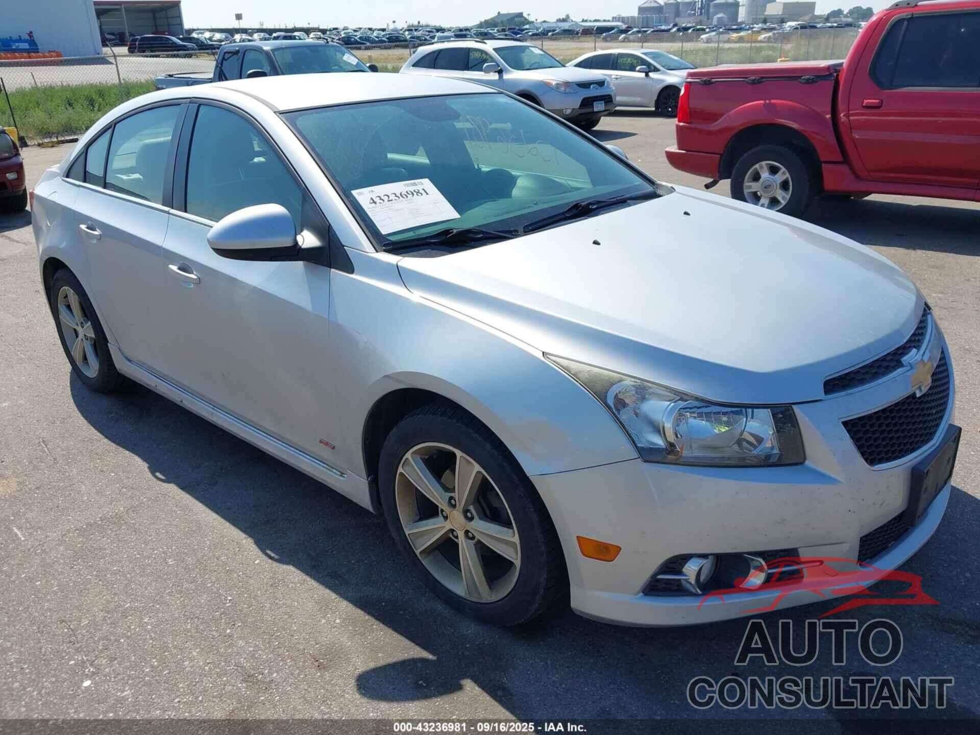 CHEVROLET CRUZE 2013 - 1G1PE5SB5D7292701