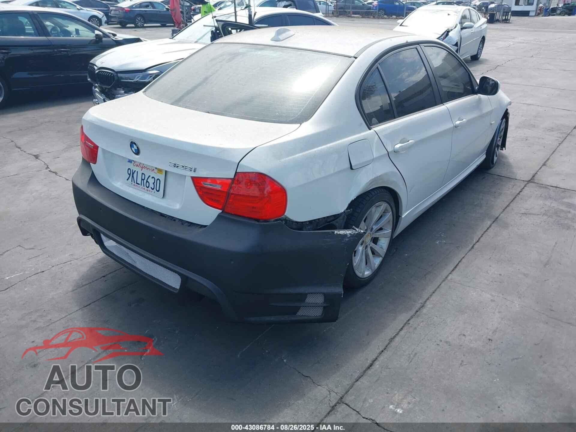 BMW 328I 2011 - WBAPH7C59BE460185