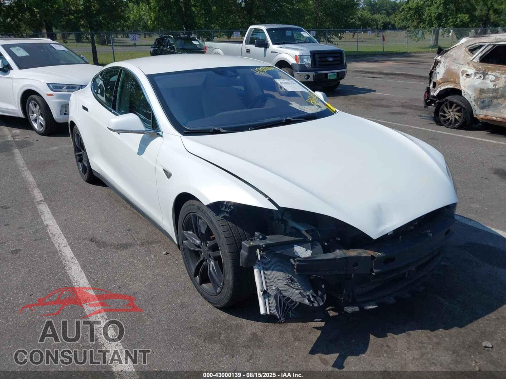 TESLA MODEL S 2015 - 5YJSA1E2XFF114099
