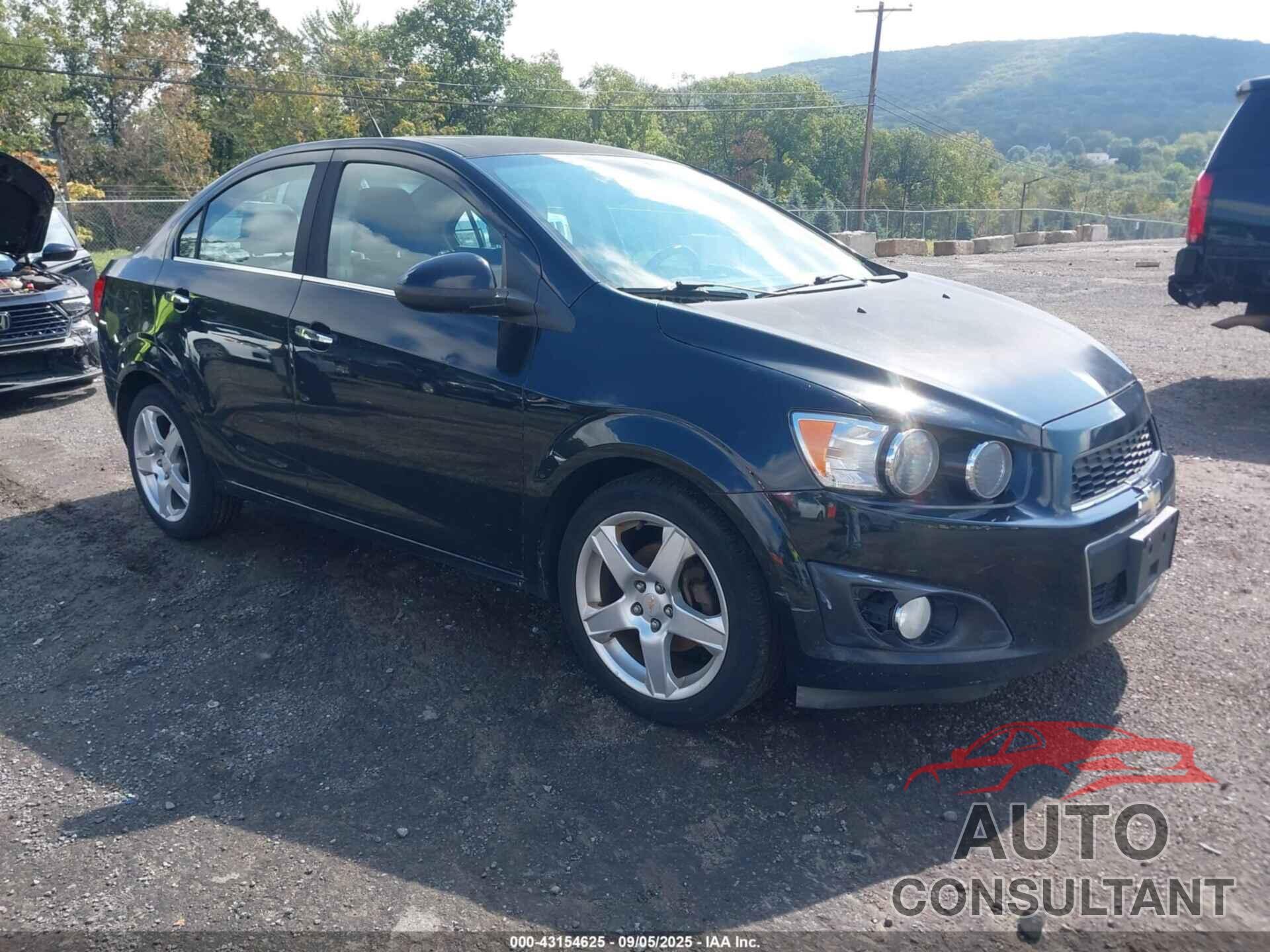 CHEVROLET SONIC 2012 - 1G1JE5SB1C4180242