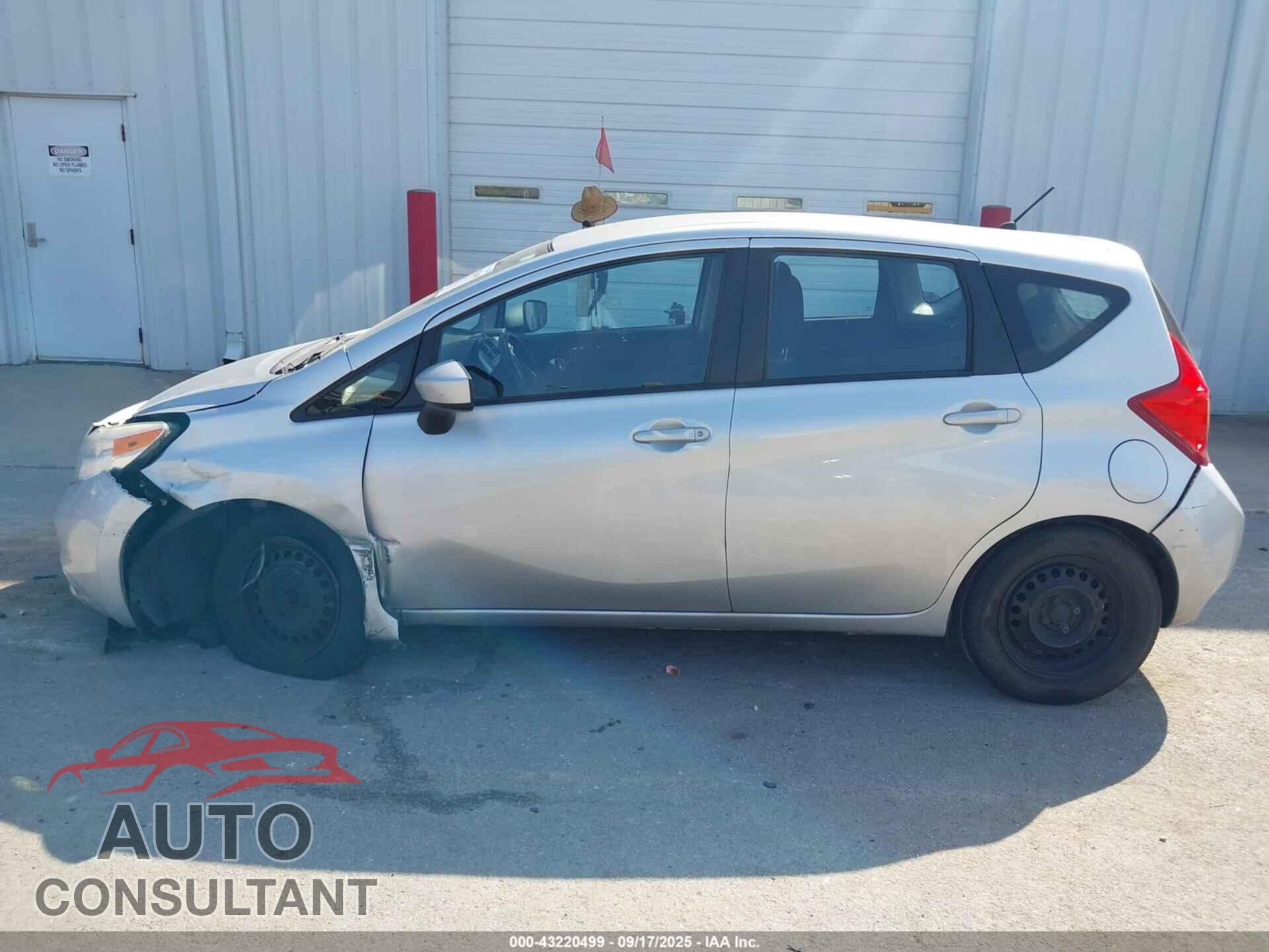 NISSAN VERSA NOTE 2015 - 3N1CE2CP8FL376527