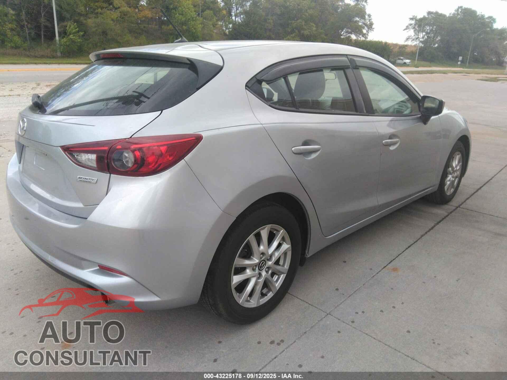 MAZDA 3 2017 - 3MZBN1K76HM100409
