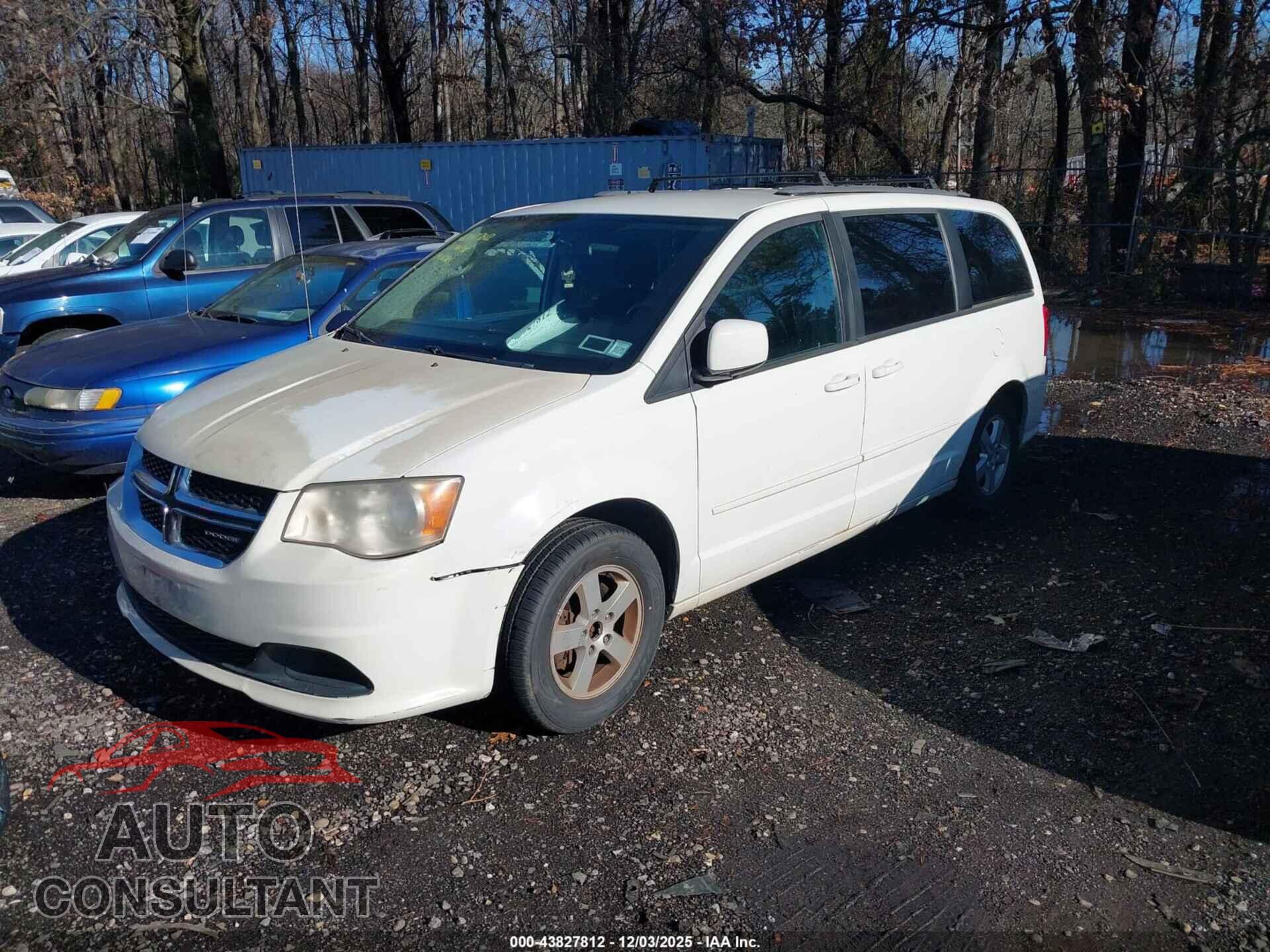 DODGE GRAND CARAVAN 2011 - 2D4RN3DG2BR739058