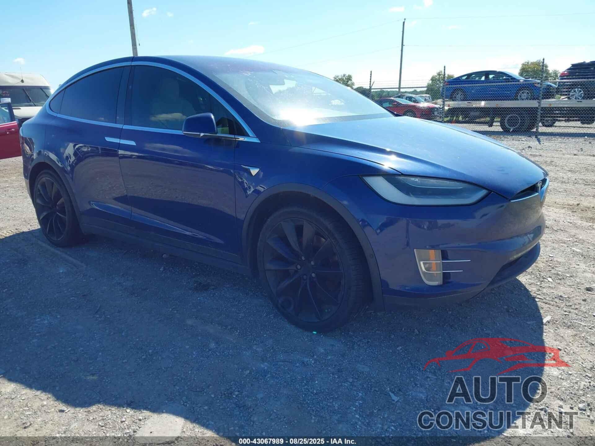 TESLA MODEL X 2020 - 5YJXCAE27LF246426