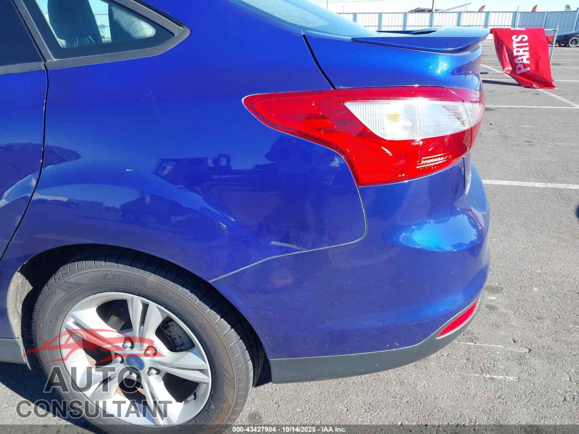FORD FOCUS 2012 - 1FAHP3F21CL274311