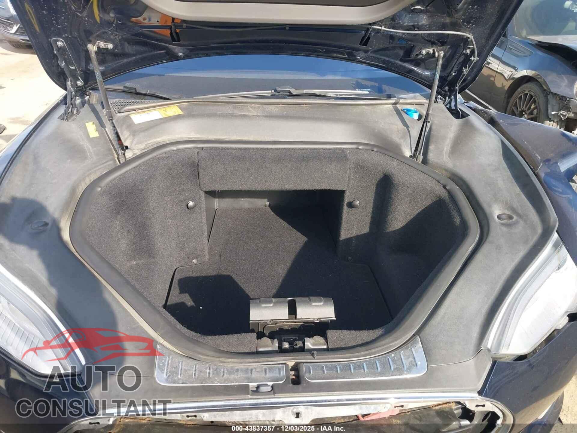 TESLA MODEL S 2013 - 5YJSA1CP0DFP05683