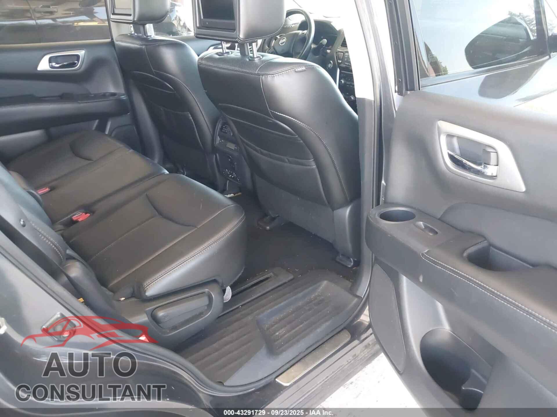 NISSAN PATHFINDER 2013 - 5N1AR2MM1DC649048