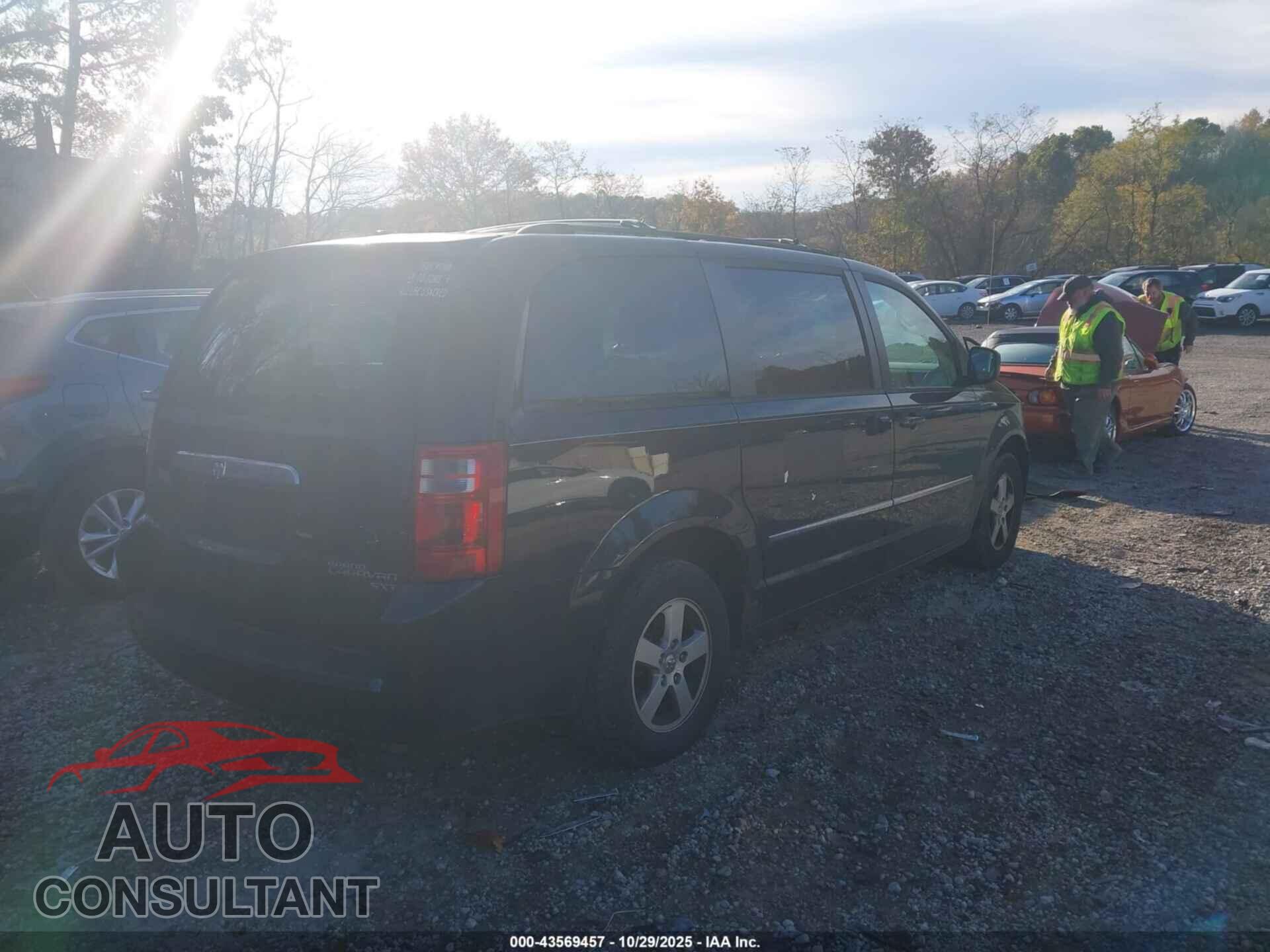 DODGE GRAND CARAVAN 2010 - 2D4RN5D18AR209702