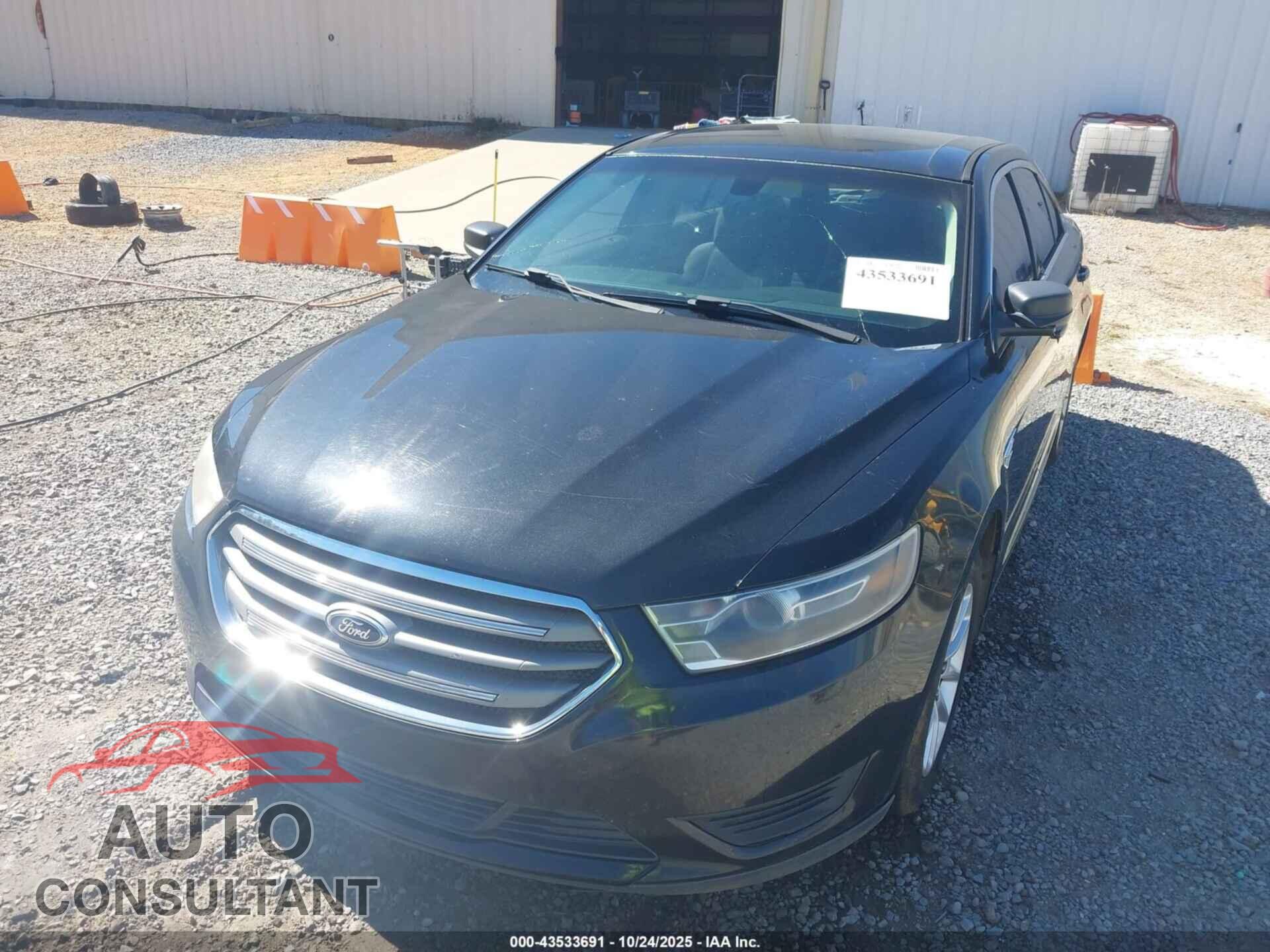 FORD TAURUS 2015 - 1FAHP2D81FG122575