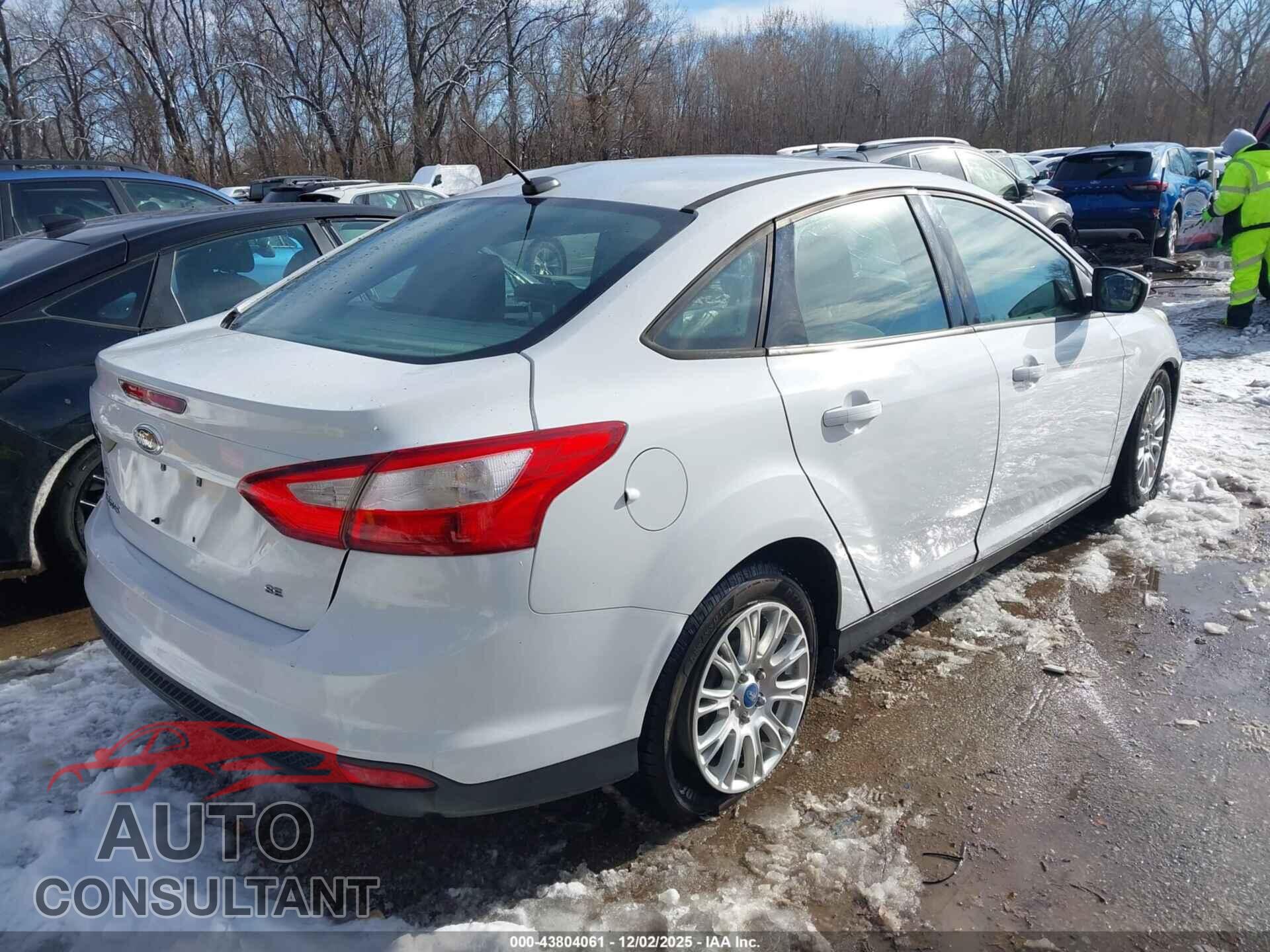 FORD FOCUS 2012 - 1FAHP3F21CL211113
