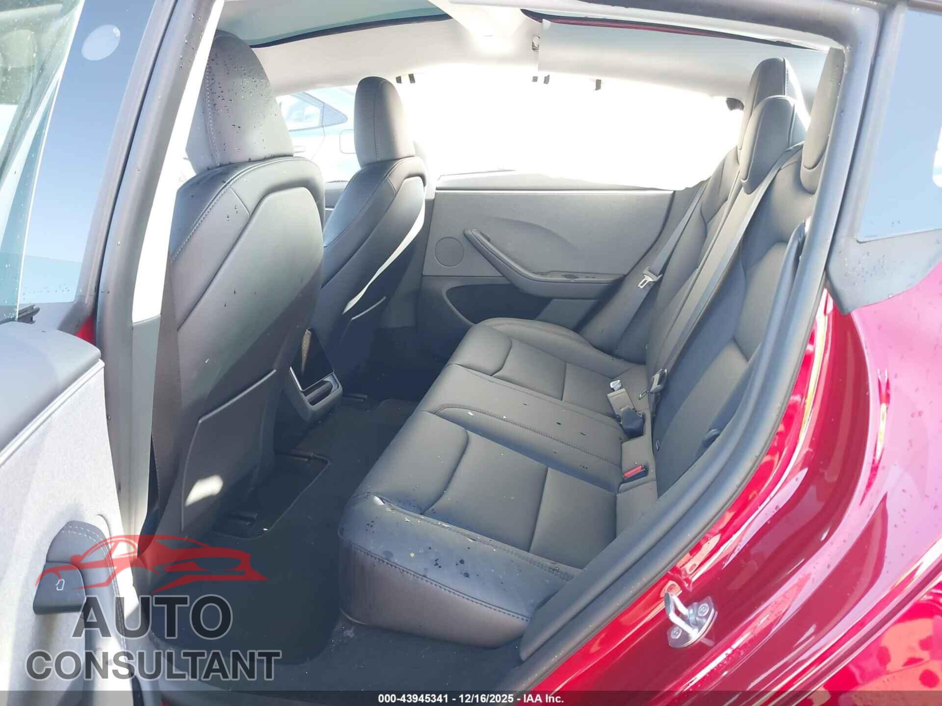 TESLA MODEL 3 2025 - 5YJ3E1EA1SF897193