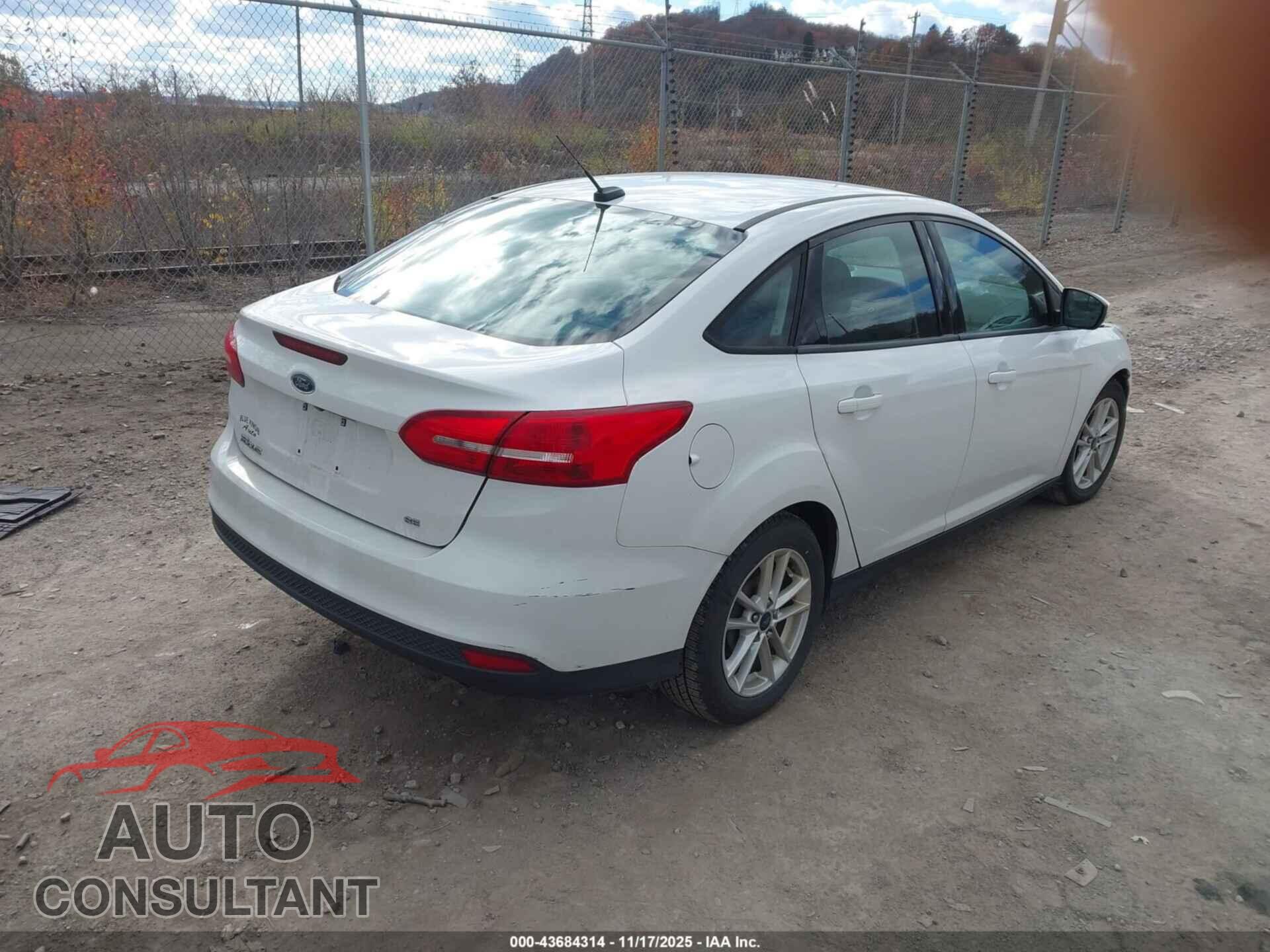 FORD FOCUS 2017 - 1FADP3F23HL201222