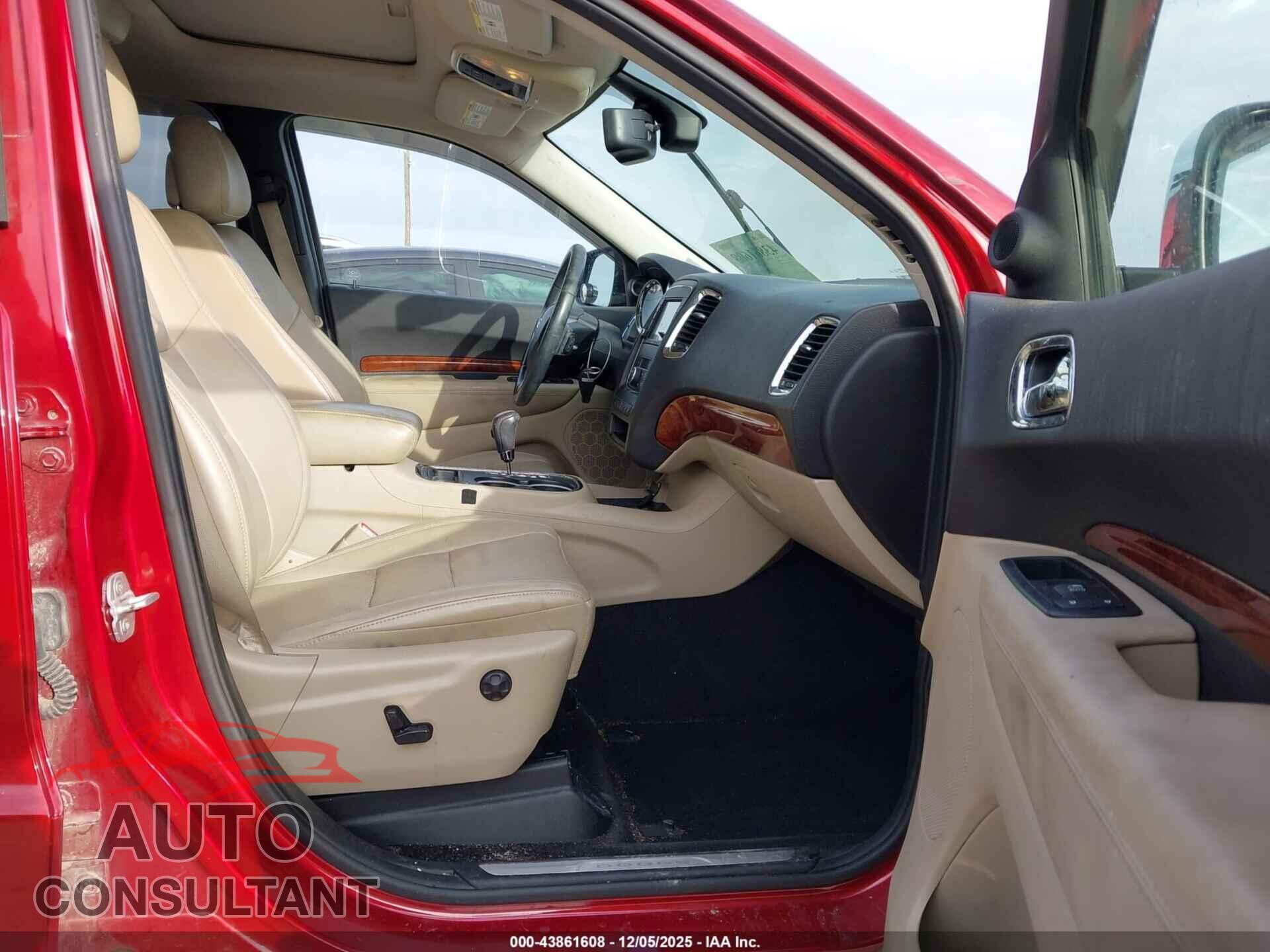 DODGE DURANGO 2013 - 1C4SDHET8DC678255