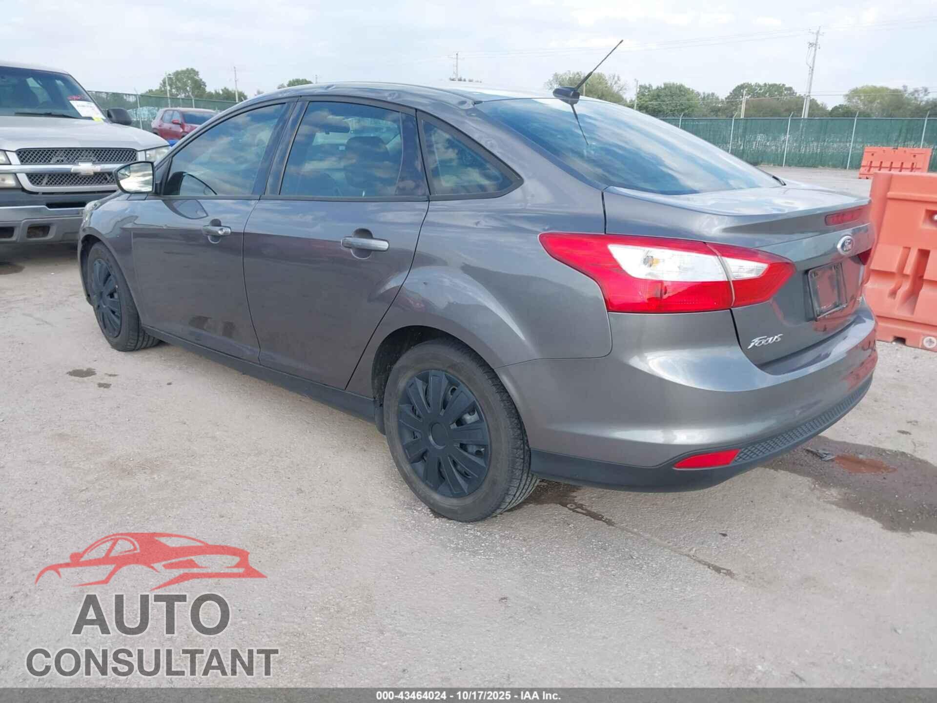 FORD FOCUS 2012 - 1FAHP3F23CL262158
