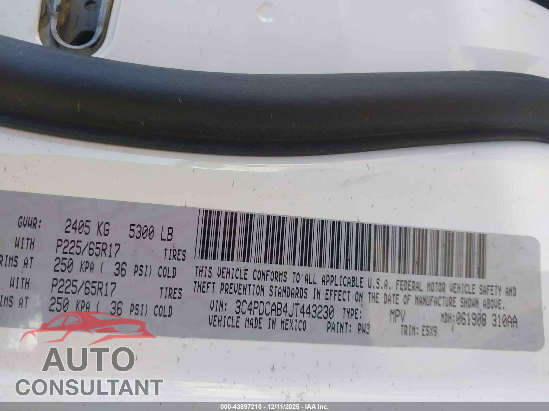 DODGE JOURNEY 2018 - 3C4PDCAB4JT443230