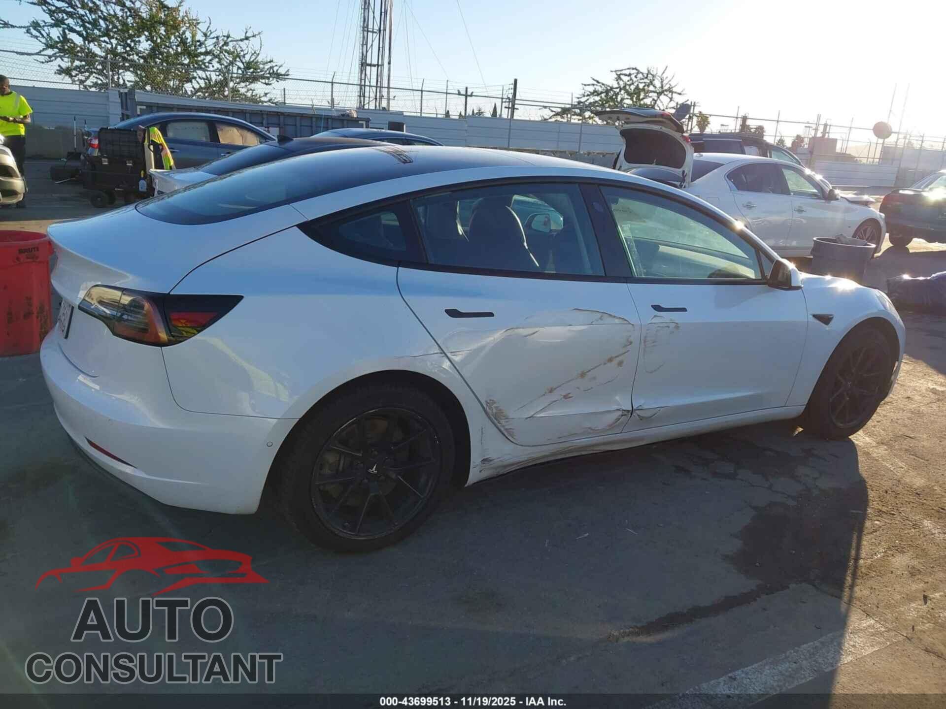 TESLA MODEL 3 2021 - 5YJ3E1EA6MF850552