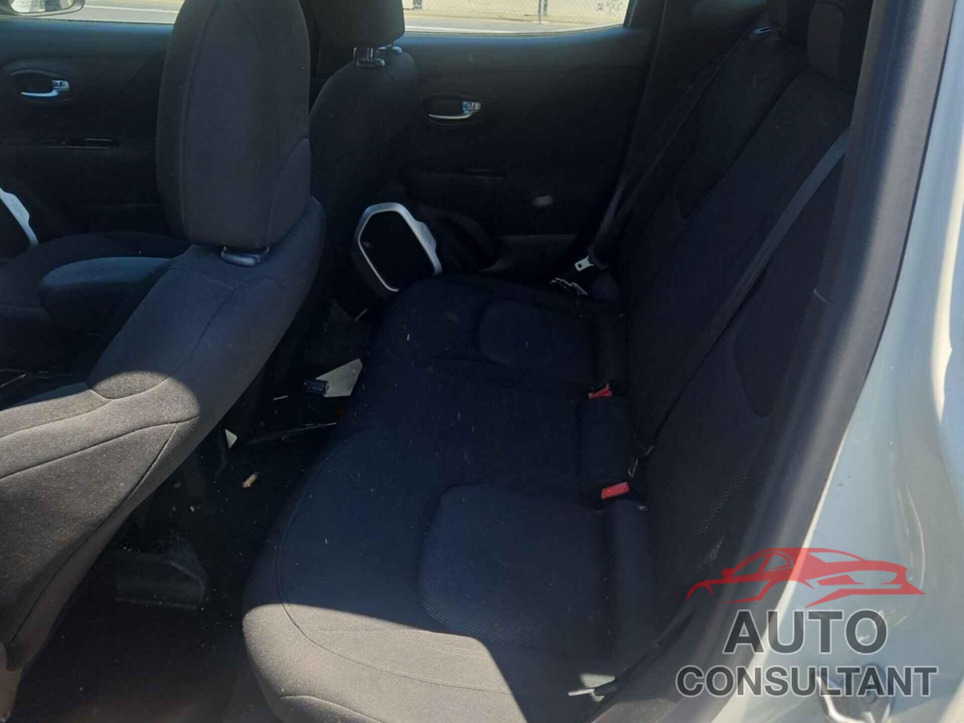 JEEP RENEGADE 2018 - ZACCJBAB5JPH02820