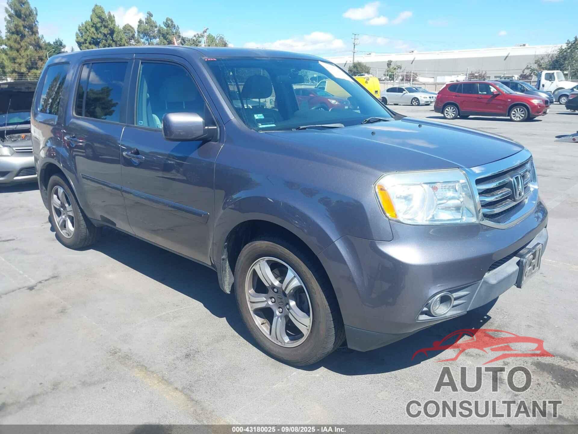 HONDA PILOT 2015 - 5FNYF4H33FB072747