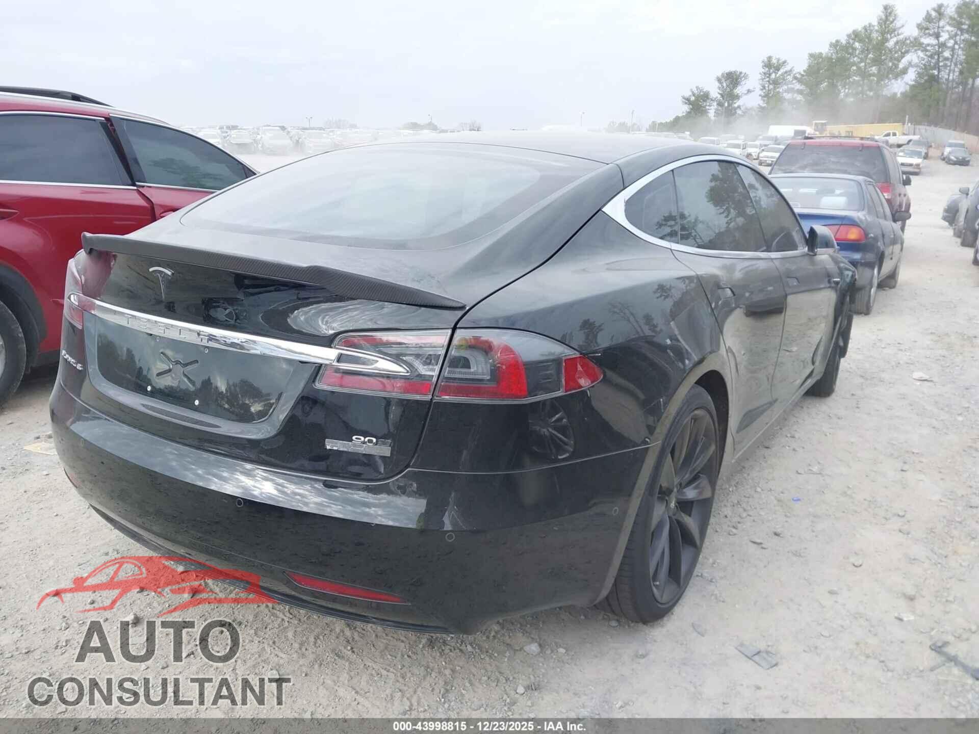 TESLA MODEL S 2017 - 5YJSA1E2XHF176458