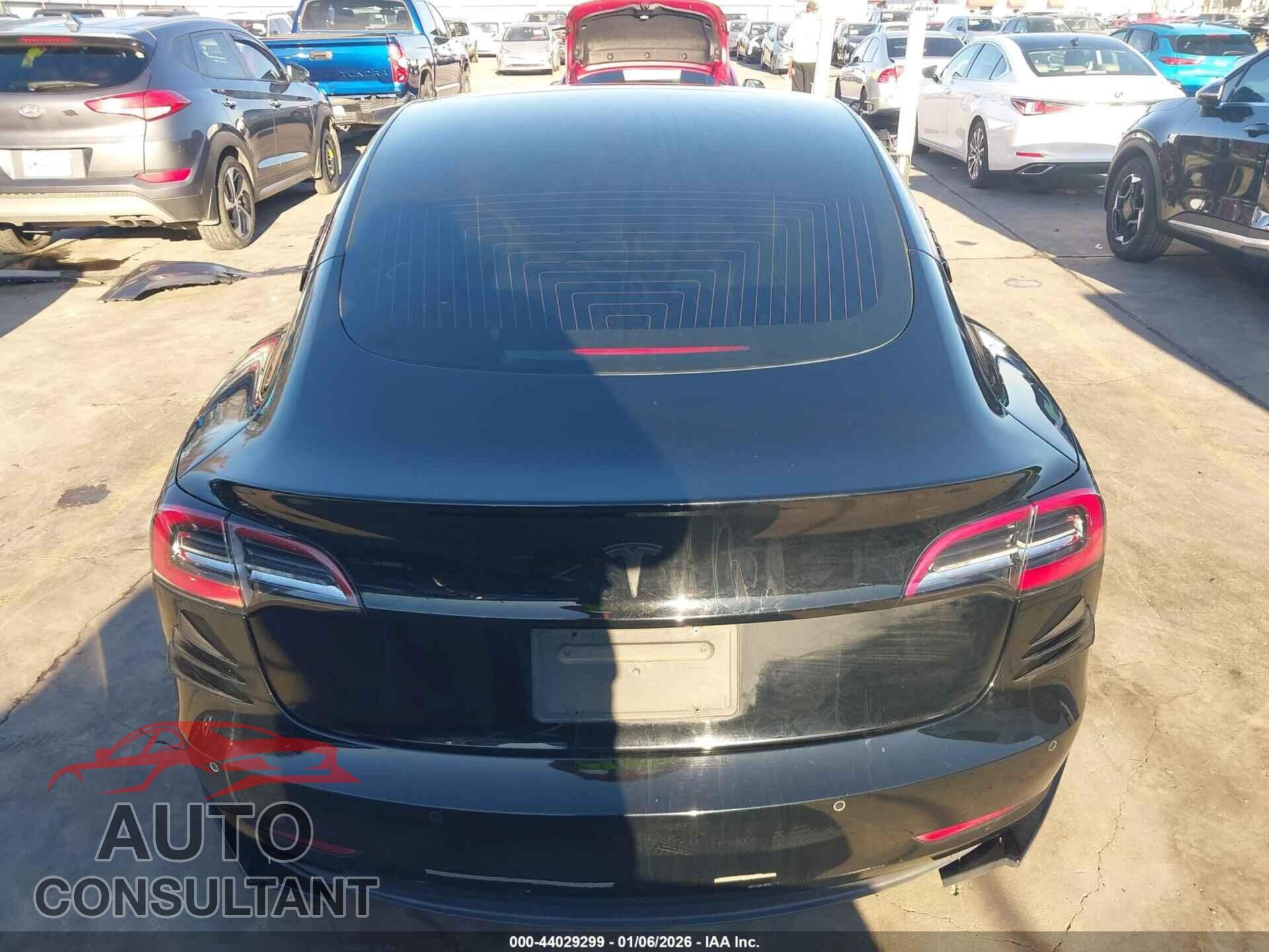 TESLA MODEL 3 2020 - 5YJ3E1EAXLF710048