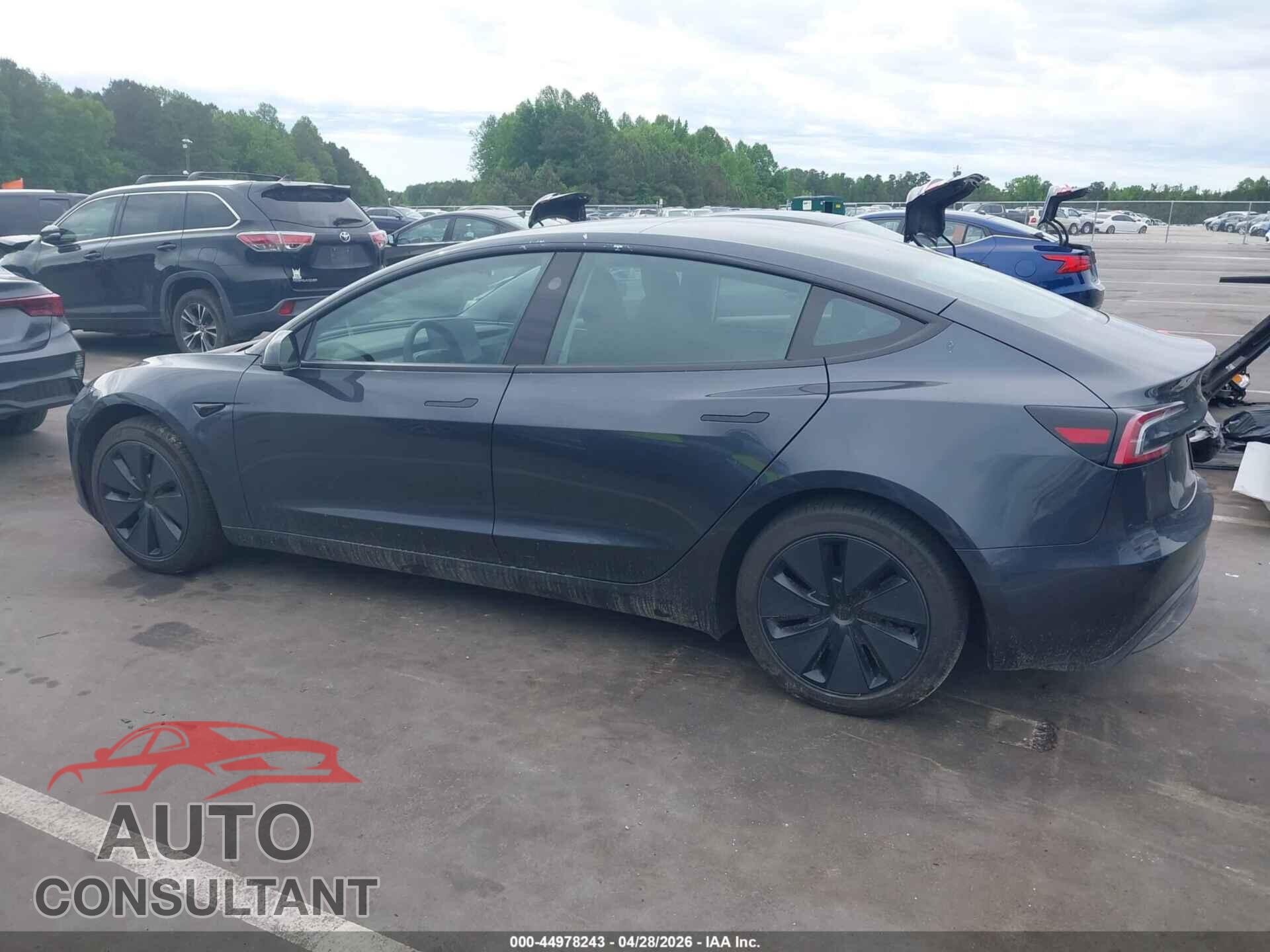 TESLA MODEL 3 2026 - 5YJ3E1EA6TF116413