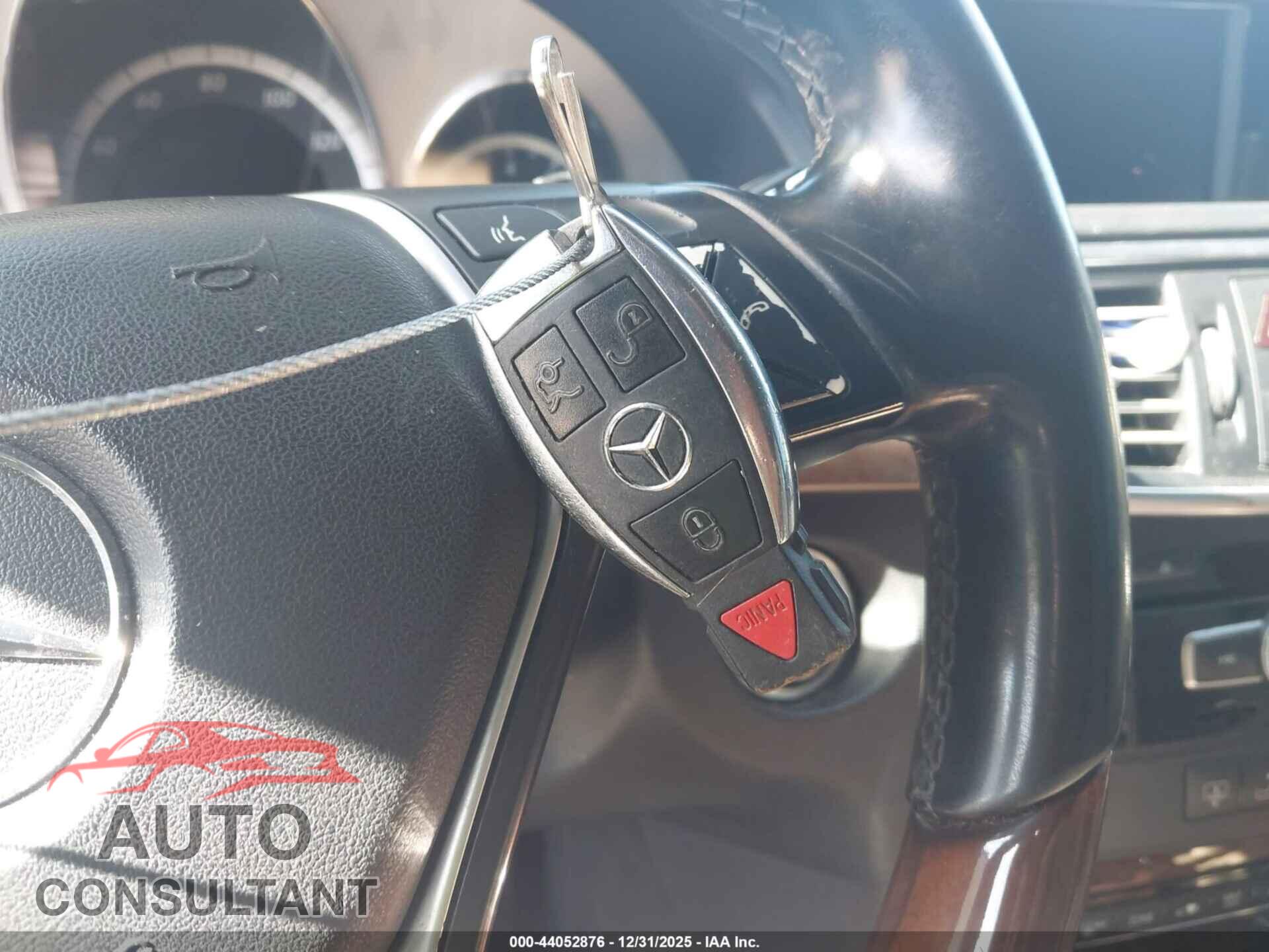 MERCEDES-BENZ E 2012 - WDDHF5KB0CA567312