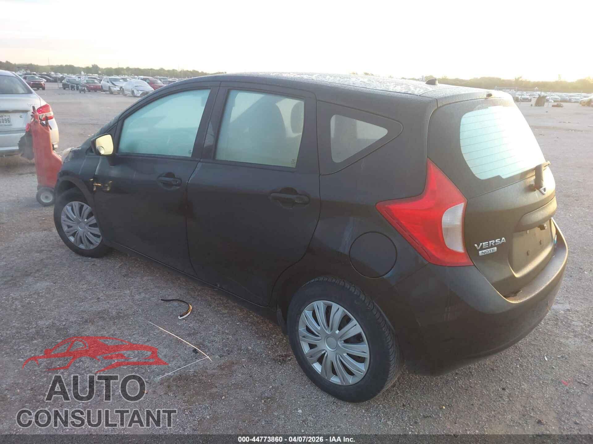 NISSAN VERSA NOTE 2015 - 3N1CE2CP4FL364083