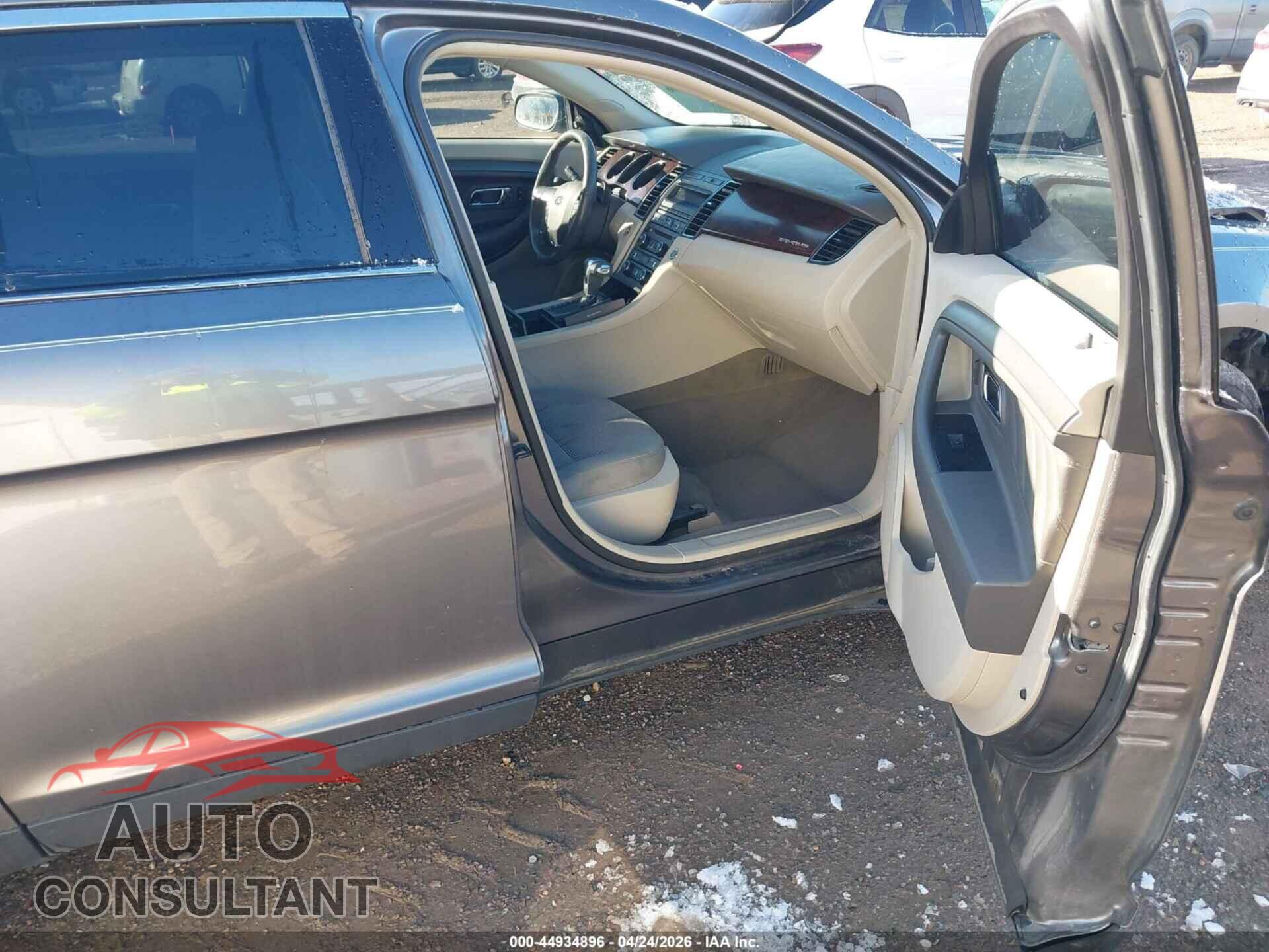 FORD TAURUS 2011 - 1FAHP2EW8BG102945