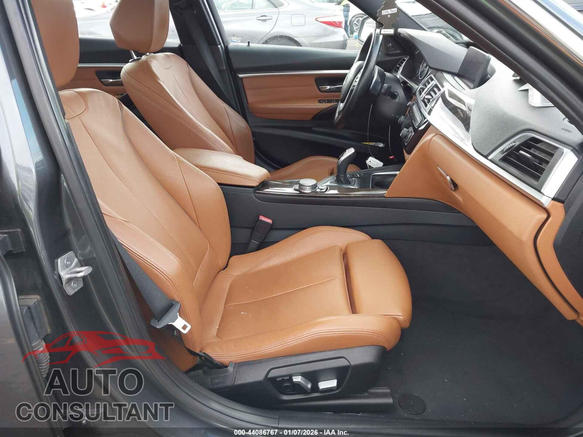 BMW 328I 2016 - WBA8E3G5XGNU02691