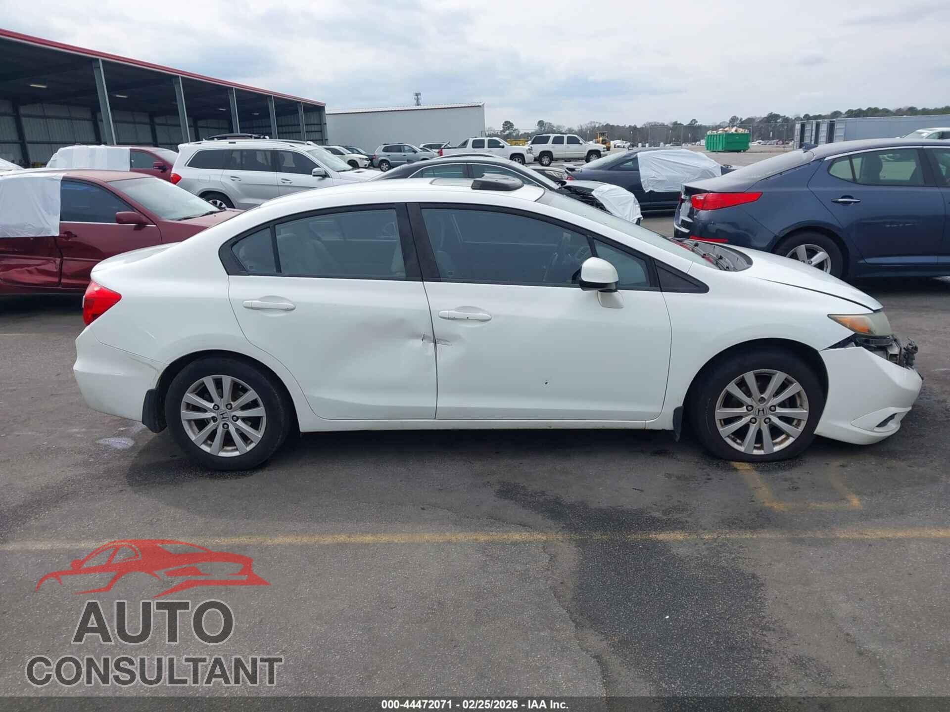 HONDA CIVIC 2012 - 2HGFB2F82CH313095