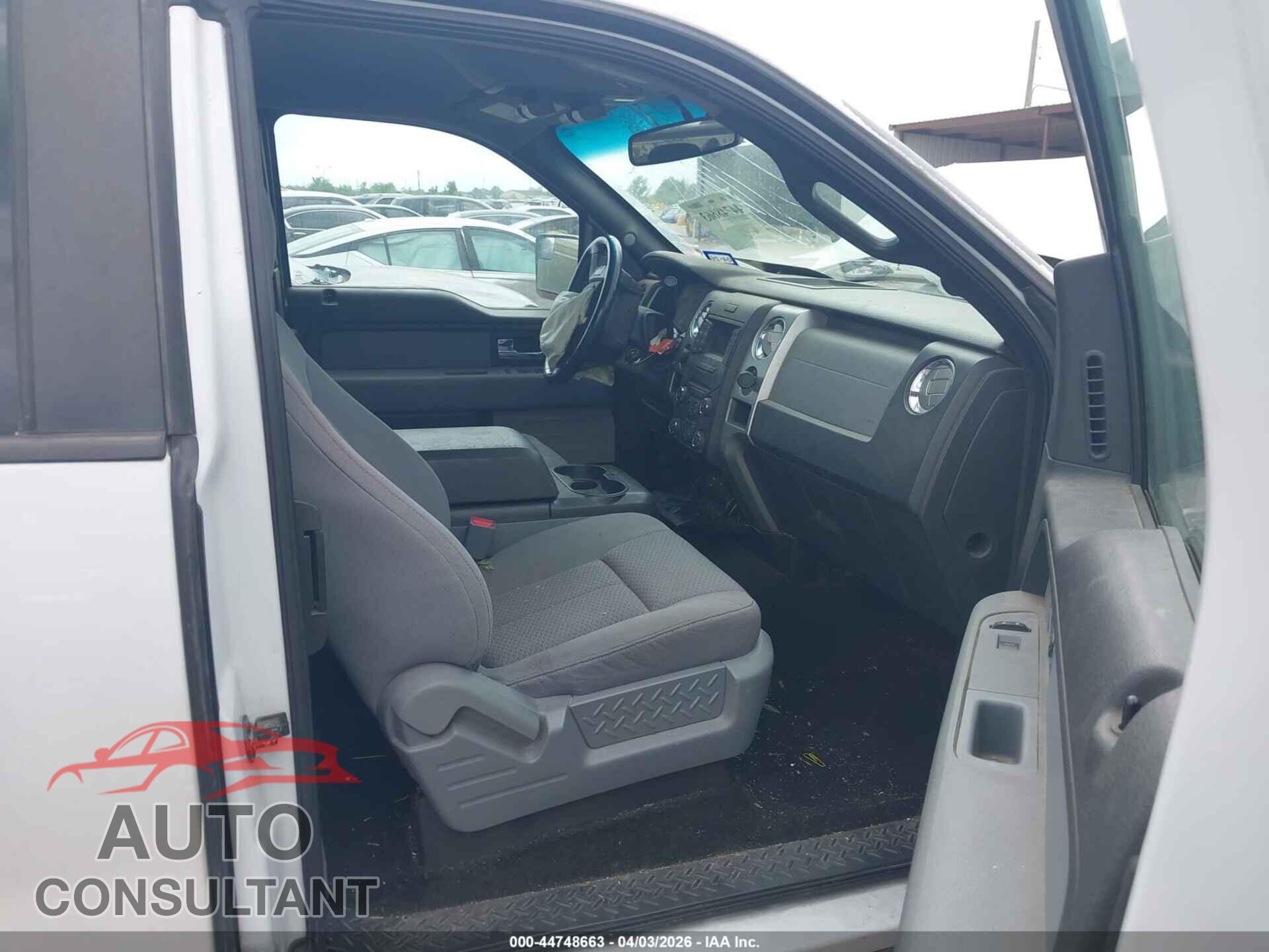 FORD F-150 2013 - 1FTFX1EF0DFD70330