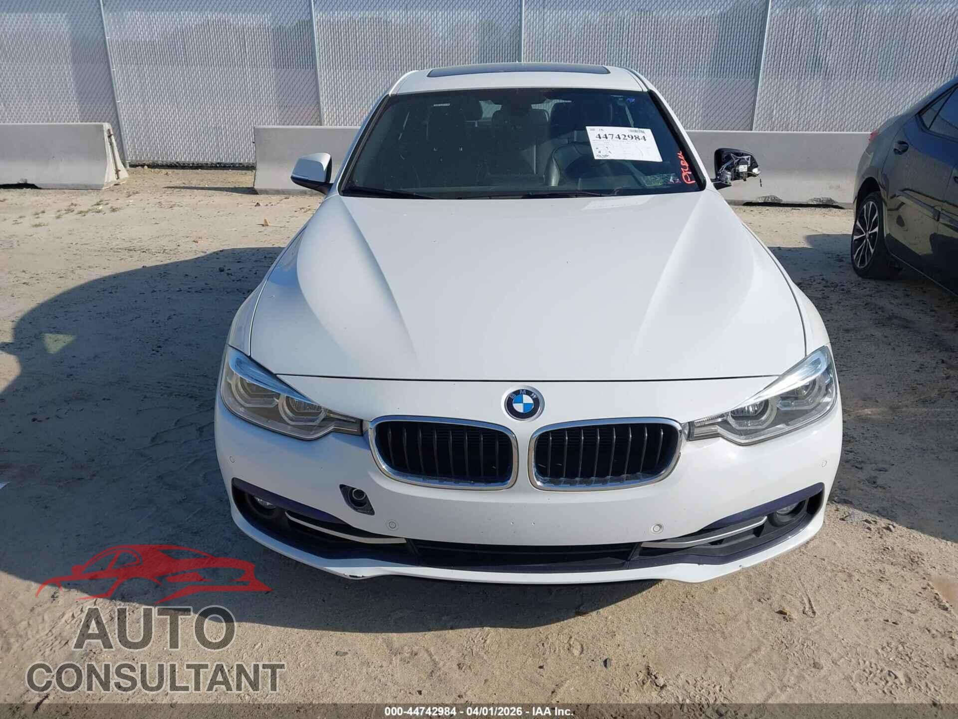 BMW 328I 2016 - WBA8E3G5XGNU01797
