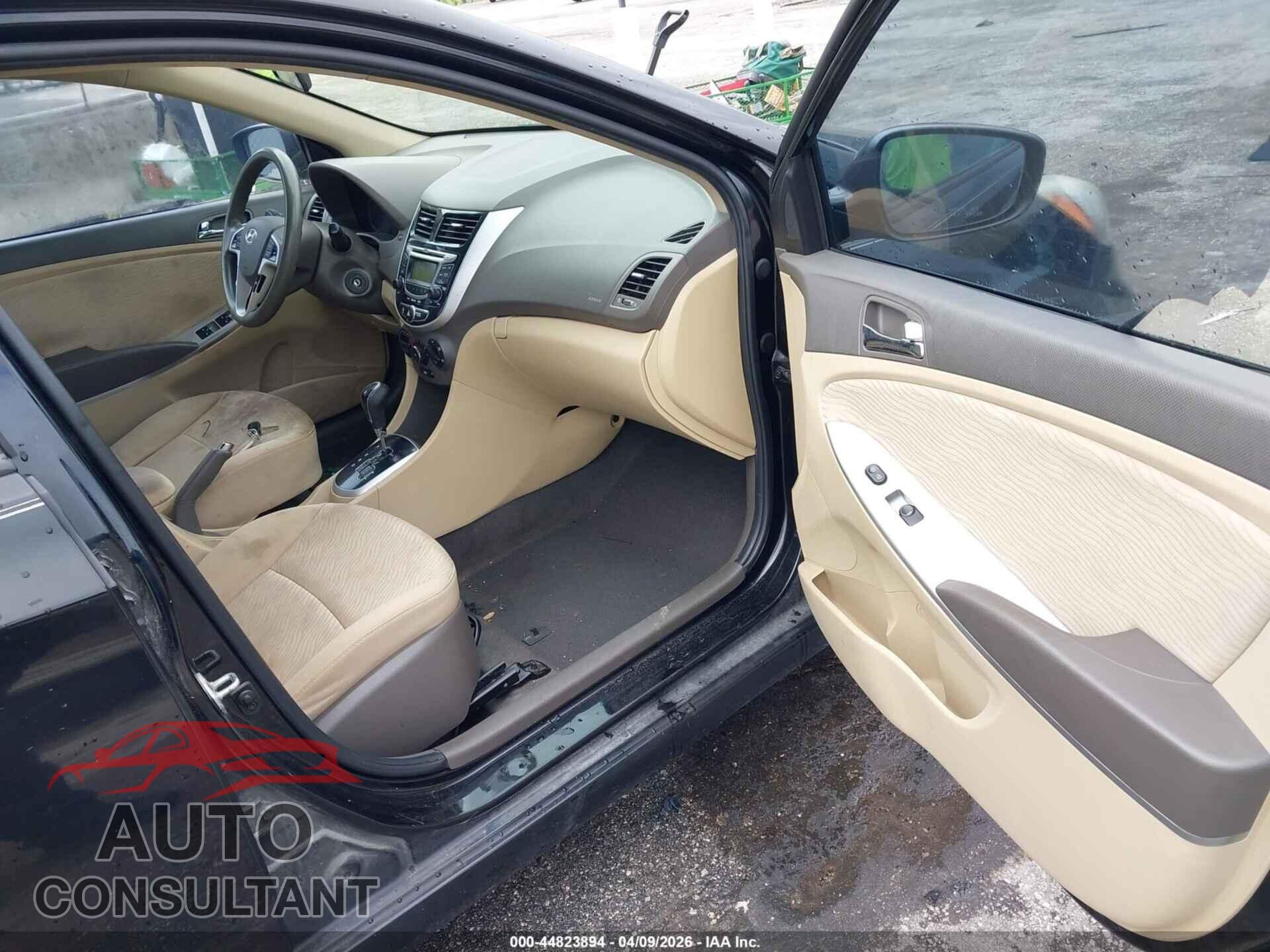 HYUNDAI ACCENT 2013 - KMHCU4AE9DU477541