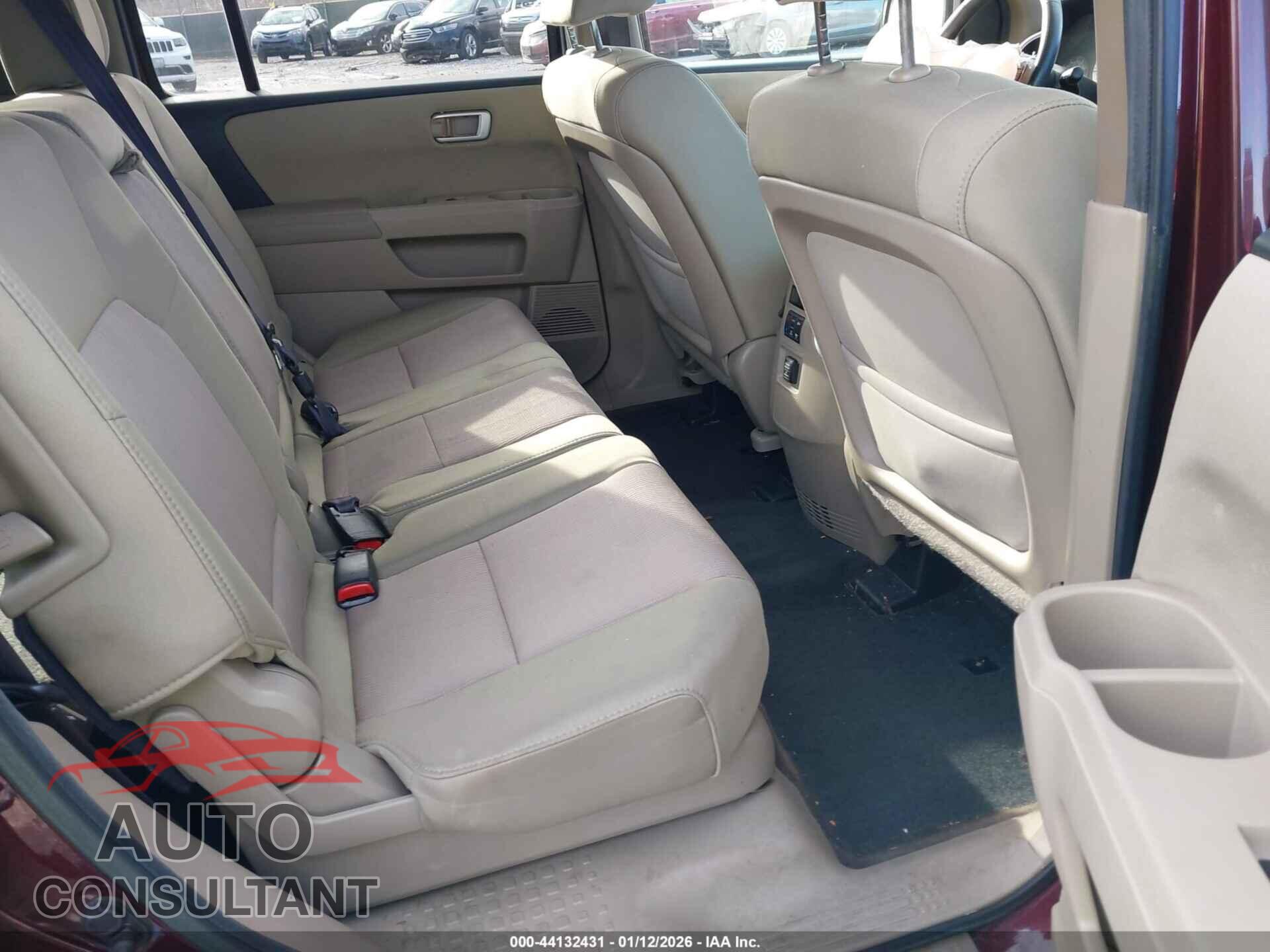 HONDA PILOT 2013 - 5FNYF4H48DB034601