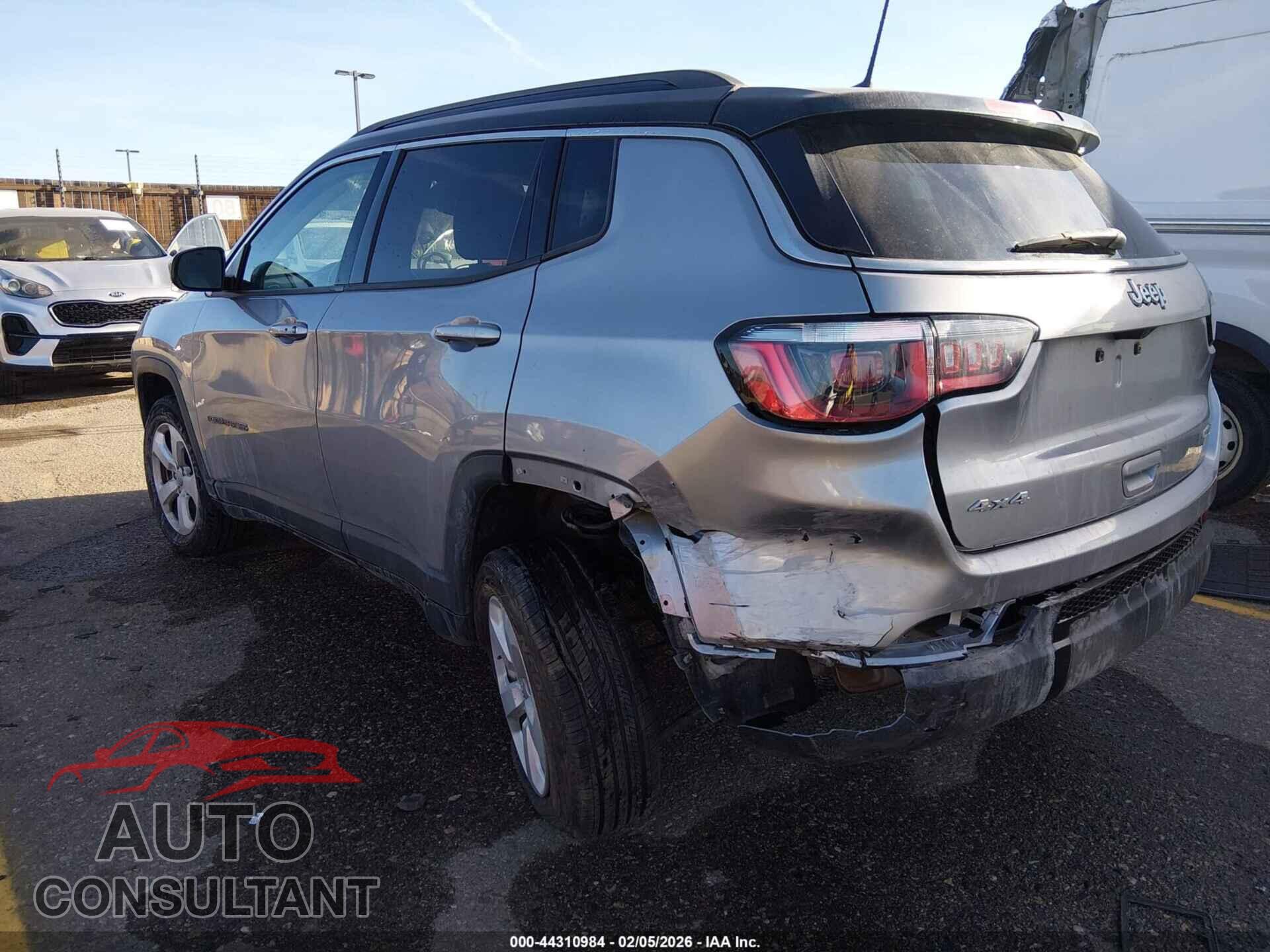 JEEP COMPASS 2018 - 3C4NJDBB9JT168345