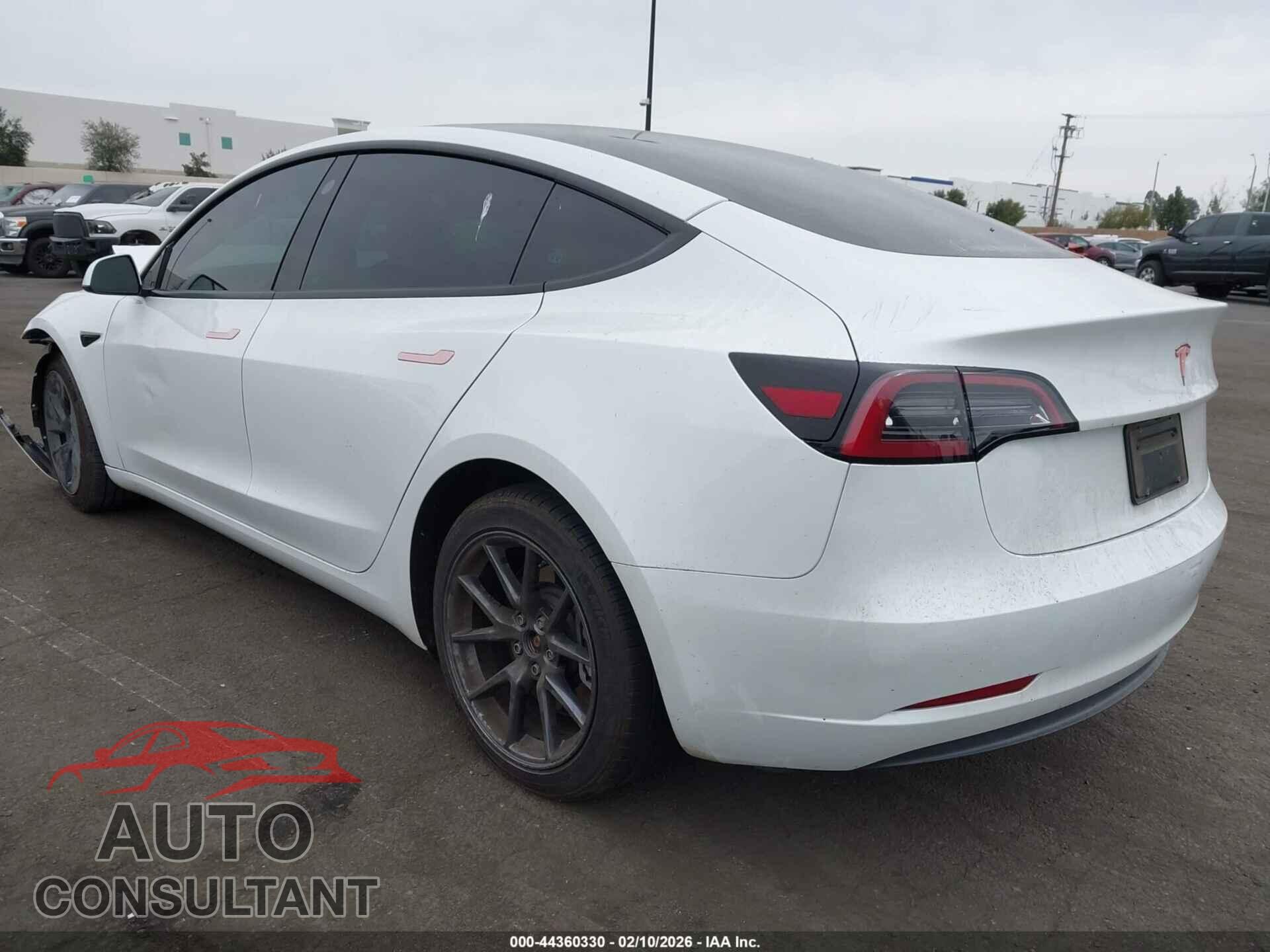 TESLA MODEL 3 2023 - 5YJ3E1EA9PF682877