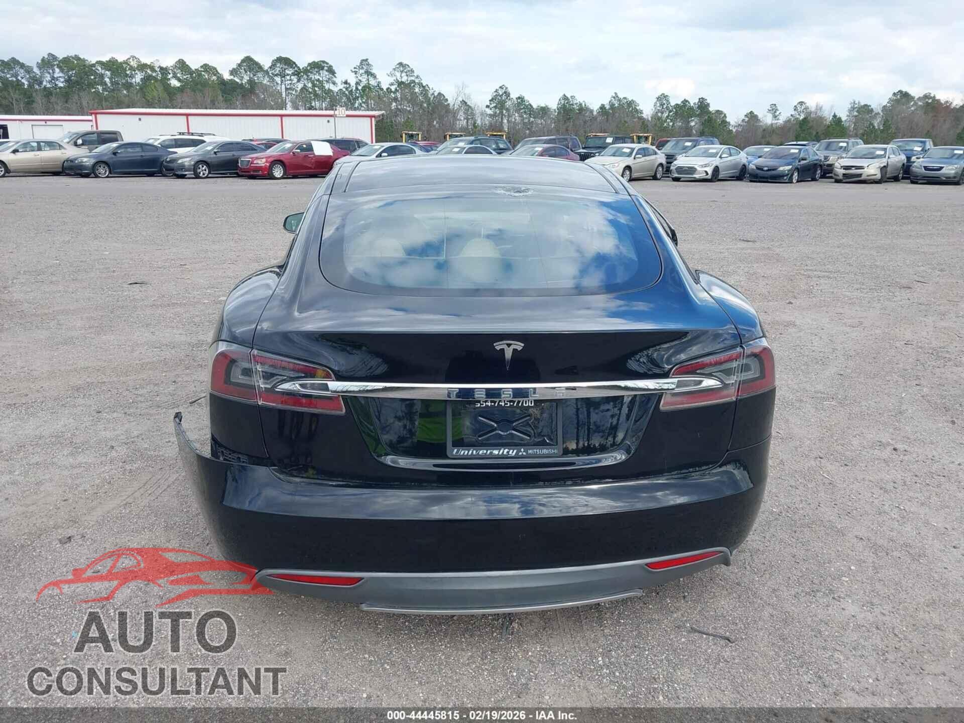 TESLA MODEL S 2013 - 5YJSA1AG3DFP04000