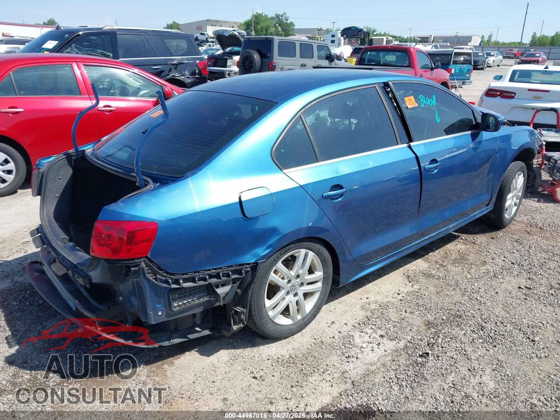 VOLKSWAGEN JETTA 2017 - 3VW2B7AJXHM361793