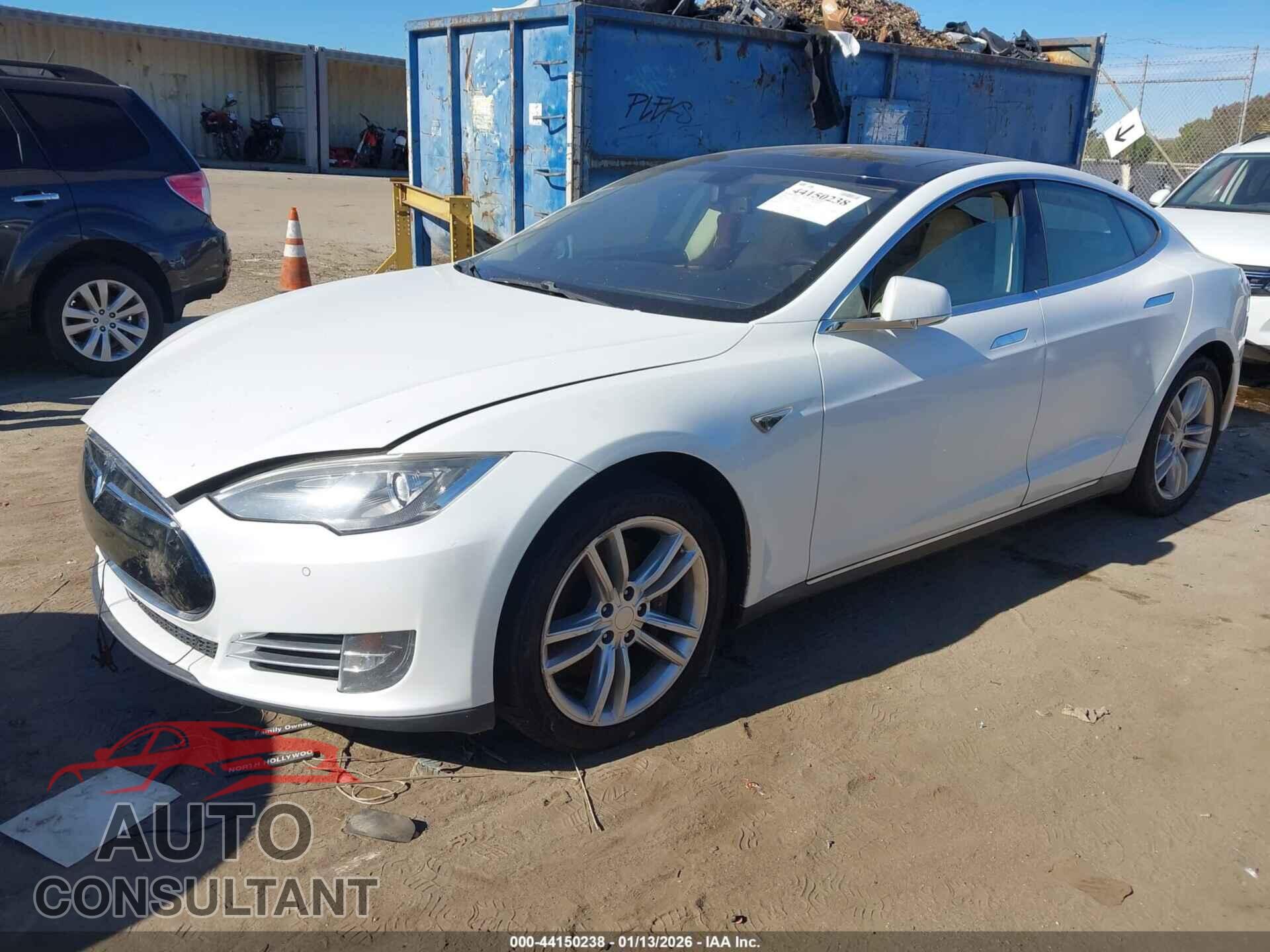 TESLA MODEL S 2014 - 5YJSA1H15EFP43609