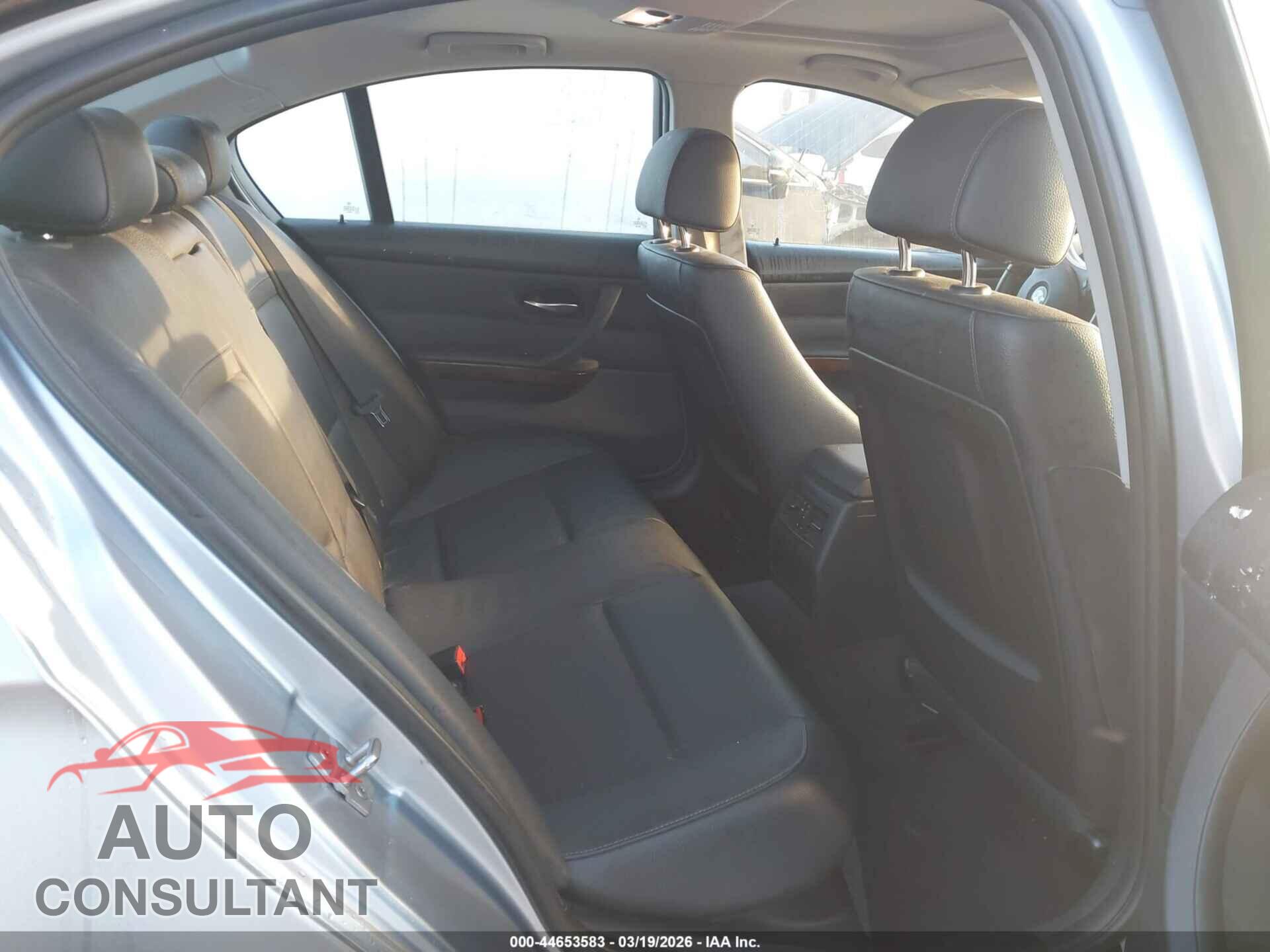 BMW 328I 2011 - WBAPH5G53BNM72248