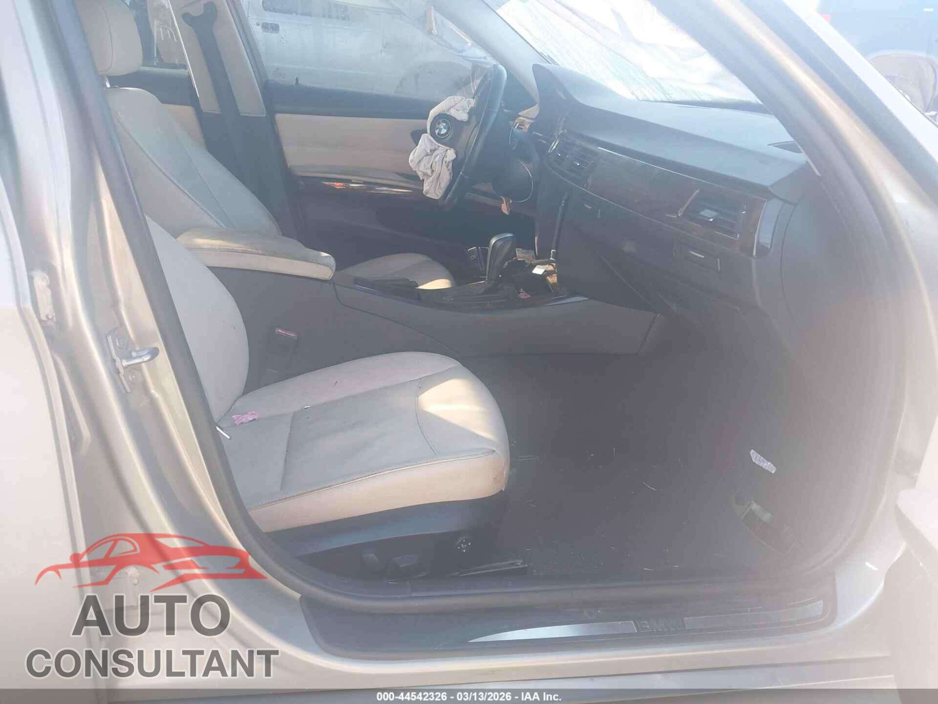 BMW 328I 2011 - WBAPH7C57BE679596
