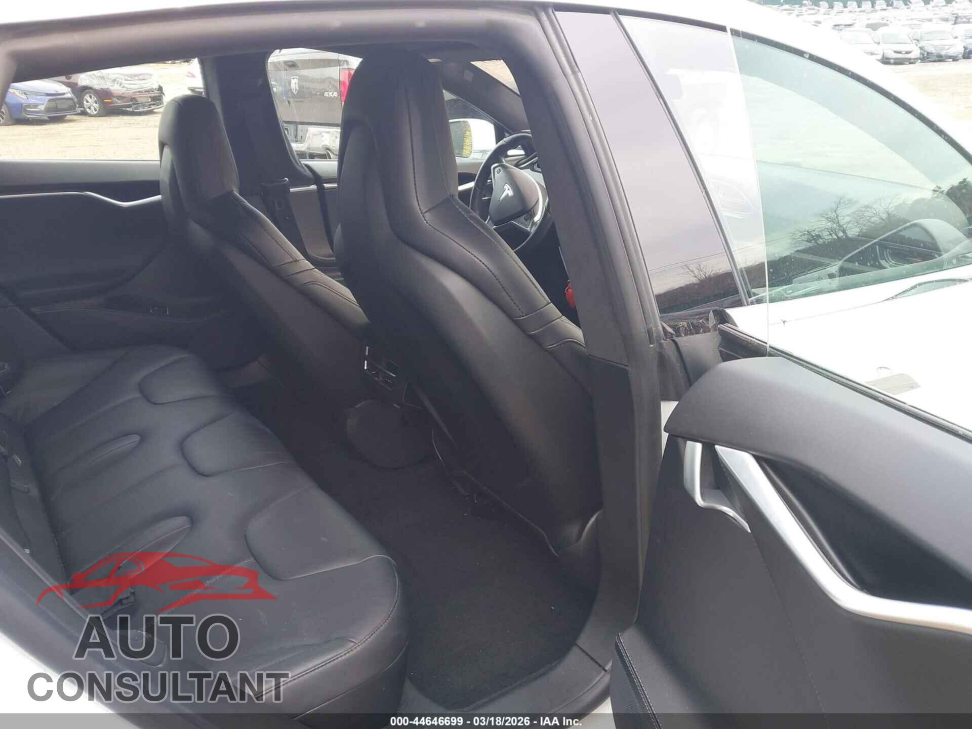 TESLA MODEL S 2016 - 5YJSA1E24GF155751