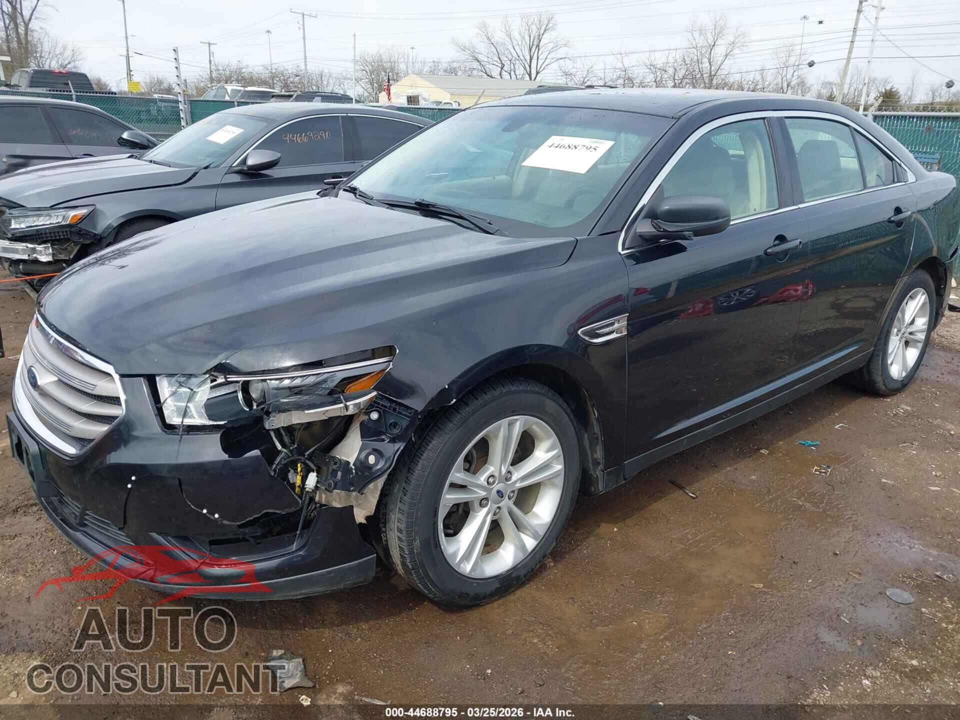 FORD TAURUS 2017 - 1FAHP2D89HG112542
