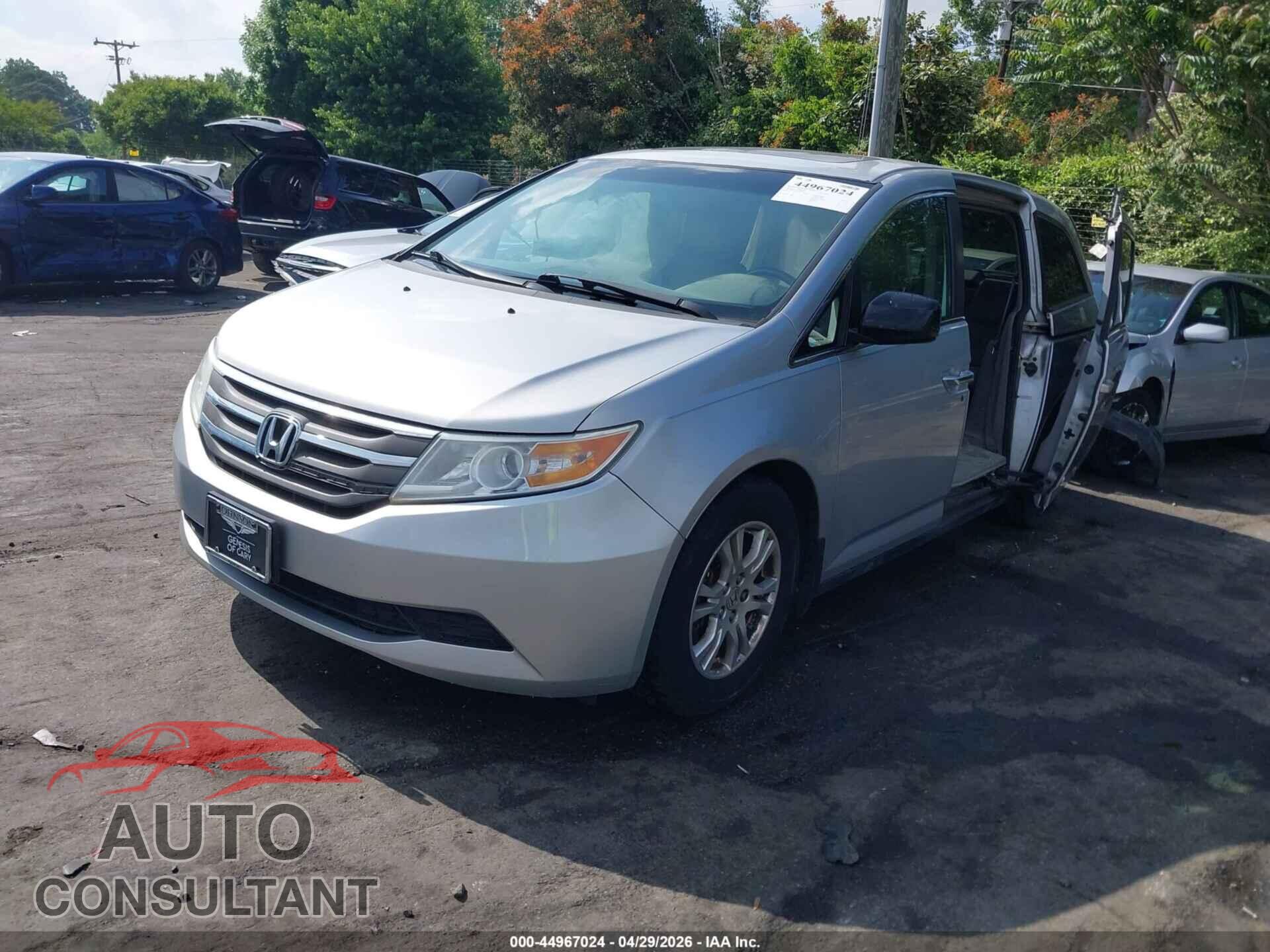 HONDA ODYSSEY 2013 - 5FNRL5H62DB031875