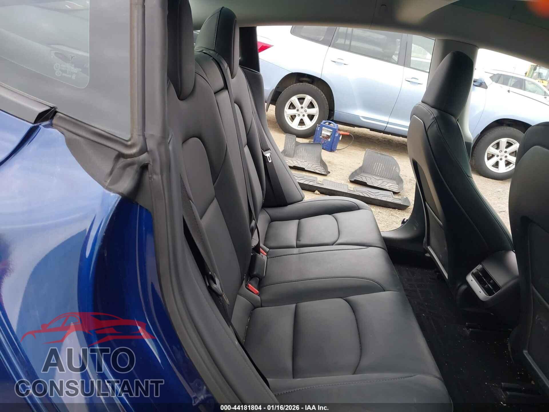 TESLA MODEL 3 2023 - 5YJ3E1EA3PF545773