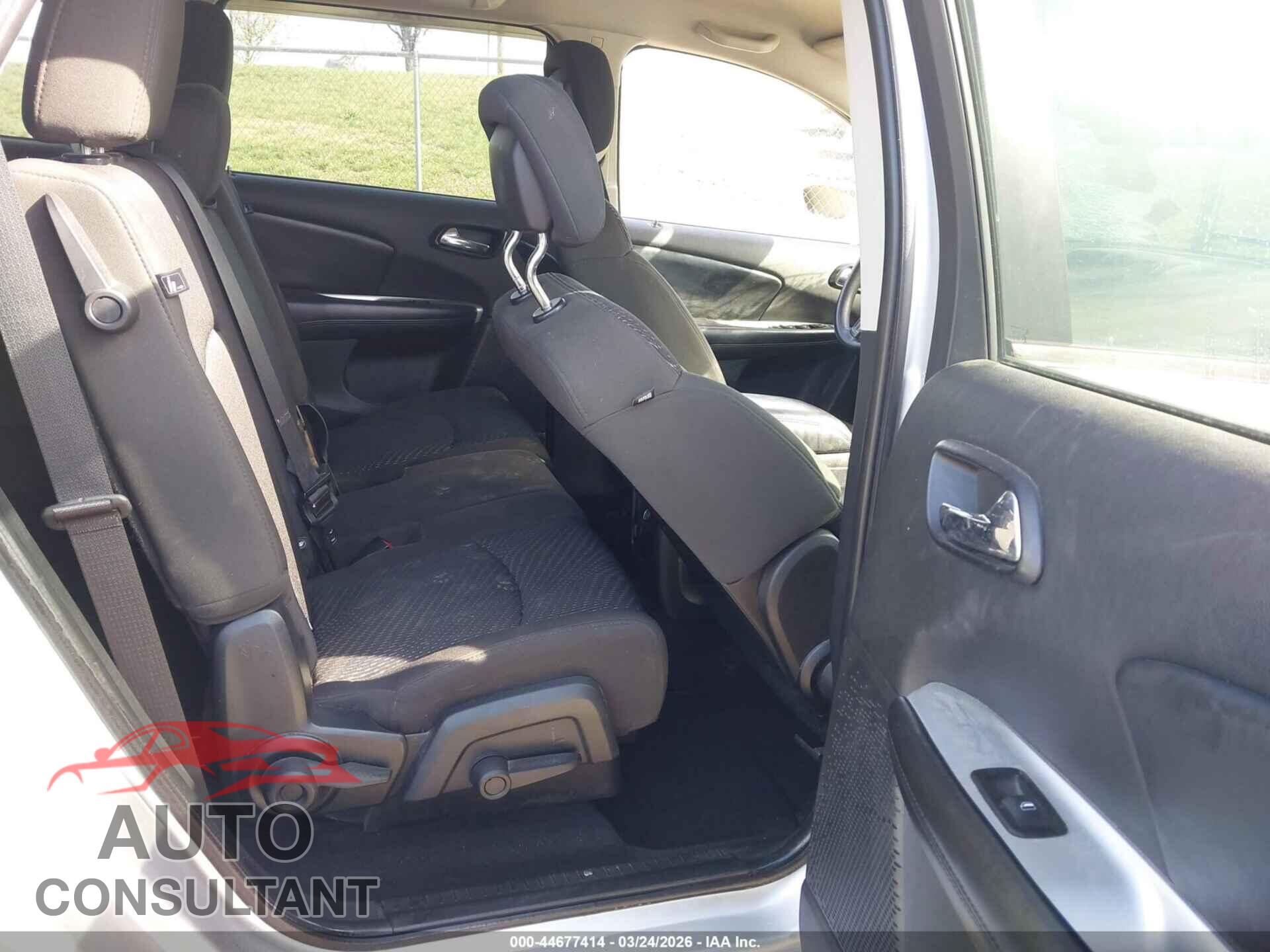 DODGE JOURNEY 2012 - 3C4PDCBGXCT180903