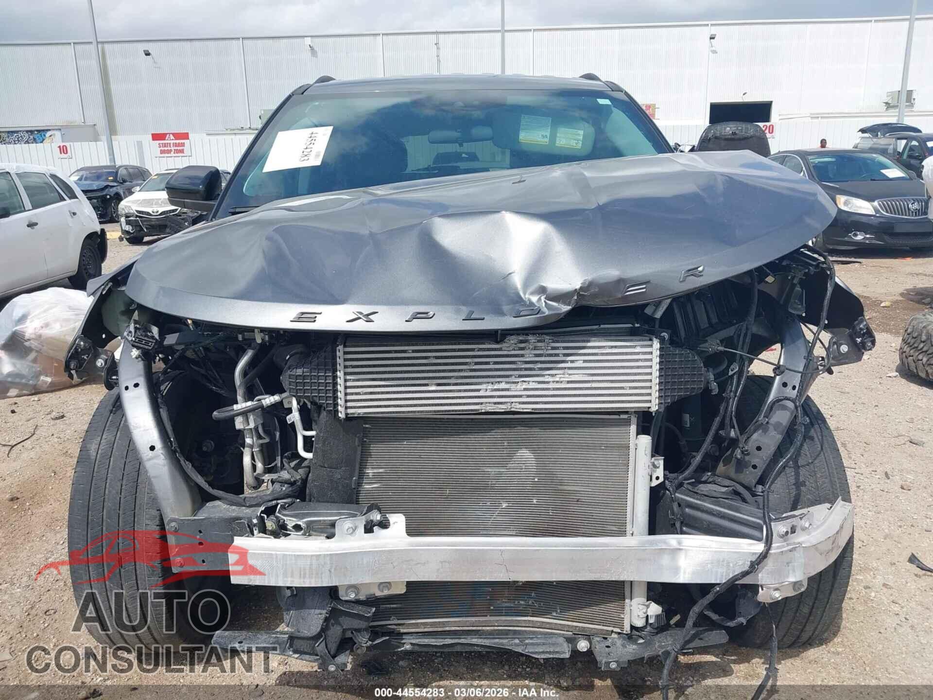 FORD EXPLORER 2023 - 1FMSK7DH4PGC27295