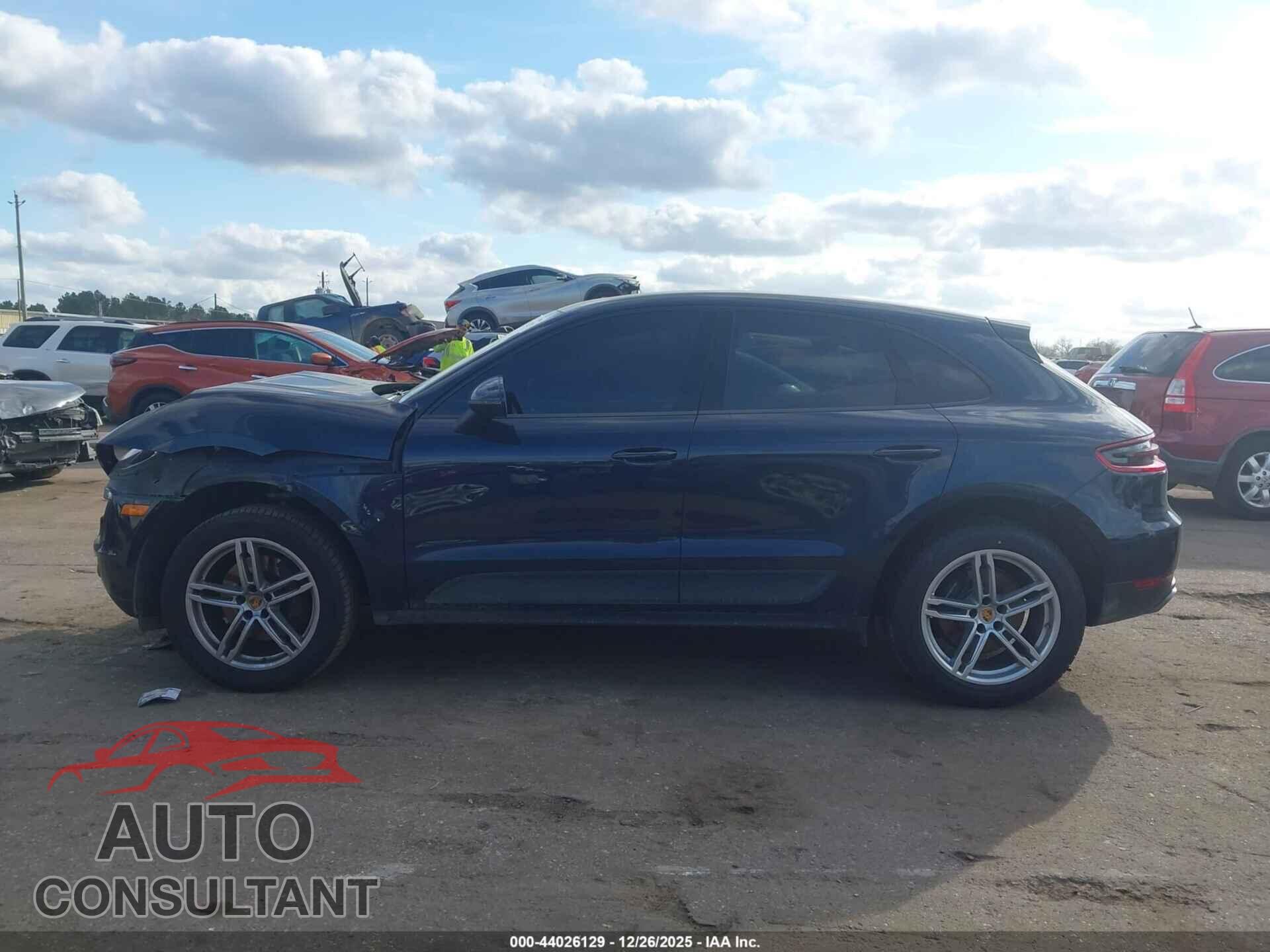 PORSCHE MACAN 2018 - WP1AA2A51JLB11999