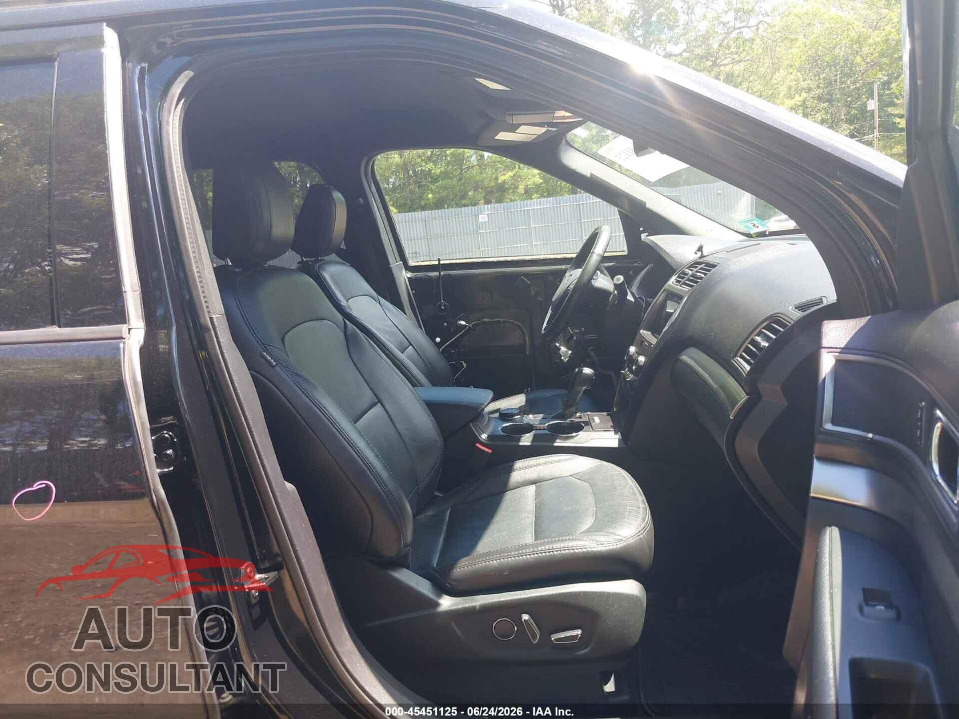 FORD EXPLORER 2018 - 1FM5K8D80JGB16608