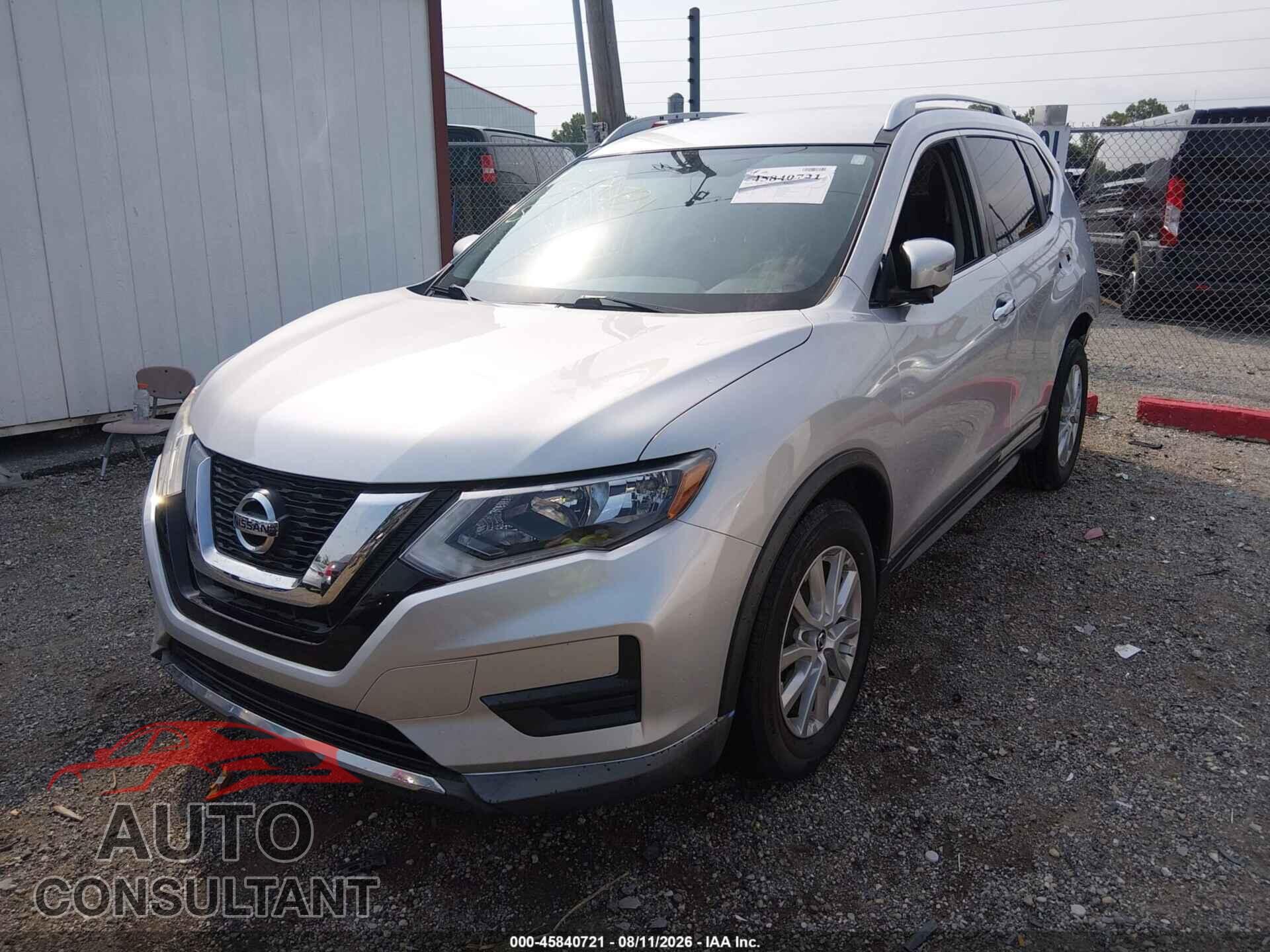 NISSAN ROGUE 2017 - KNMAT2MT9HP565331